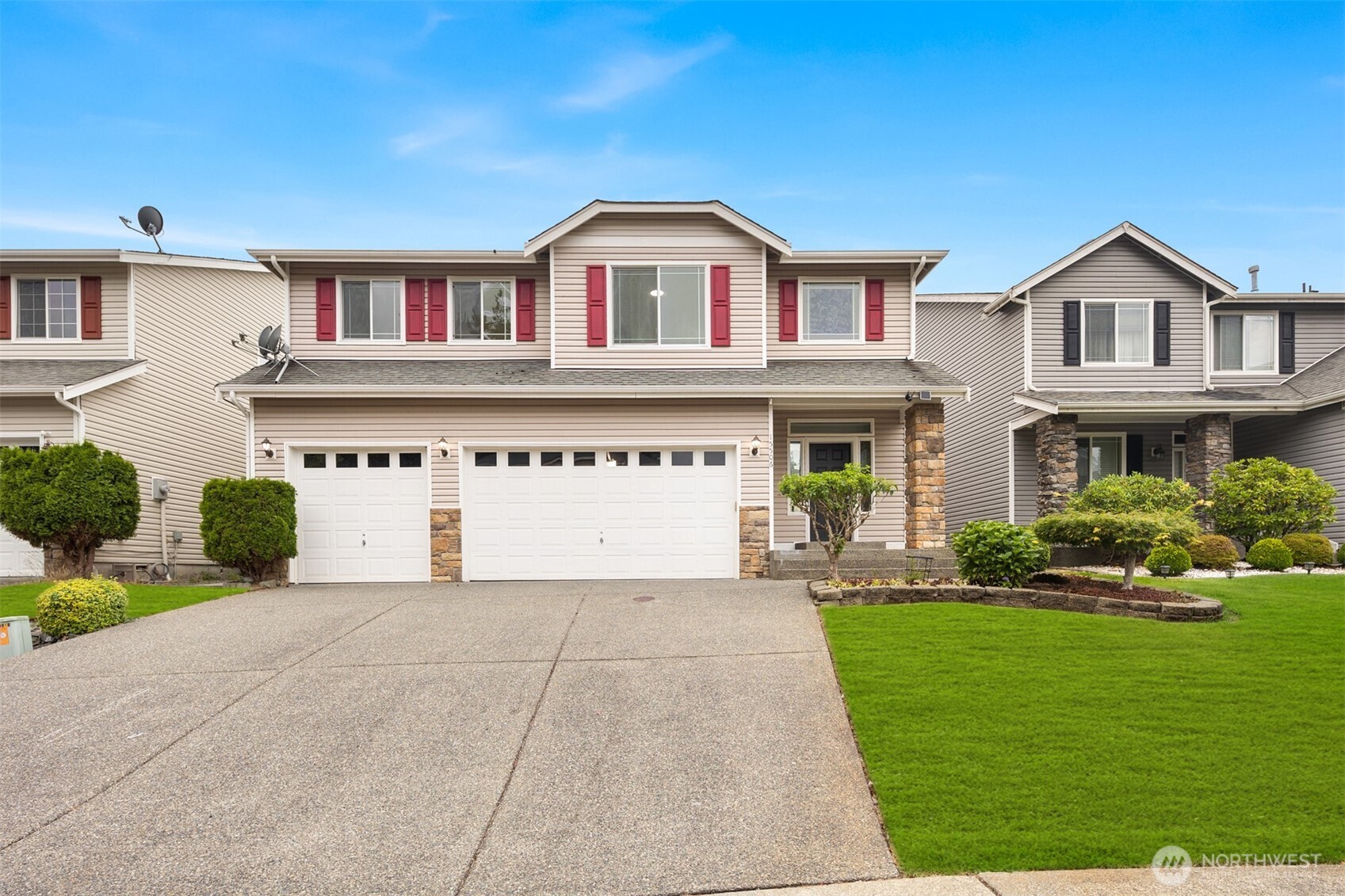 main property photo 0