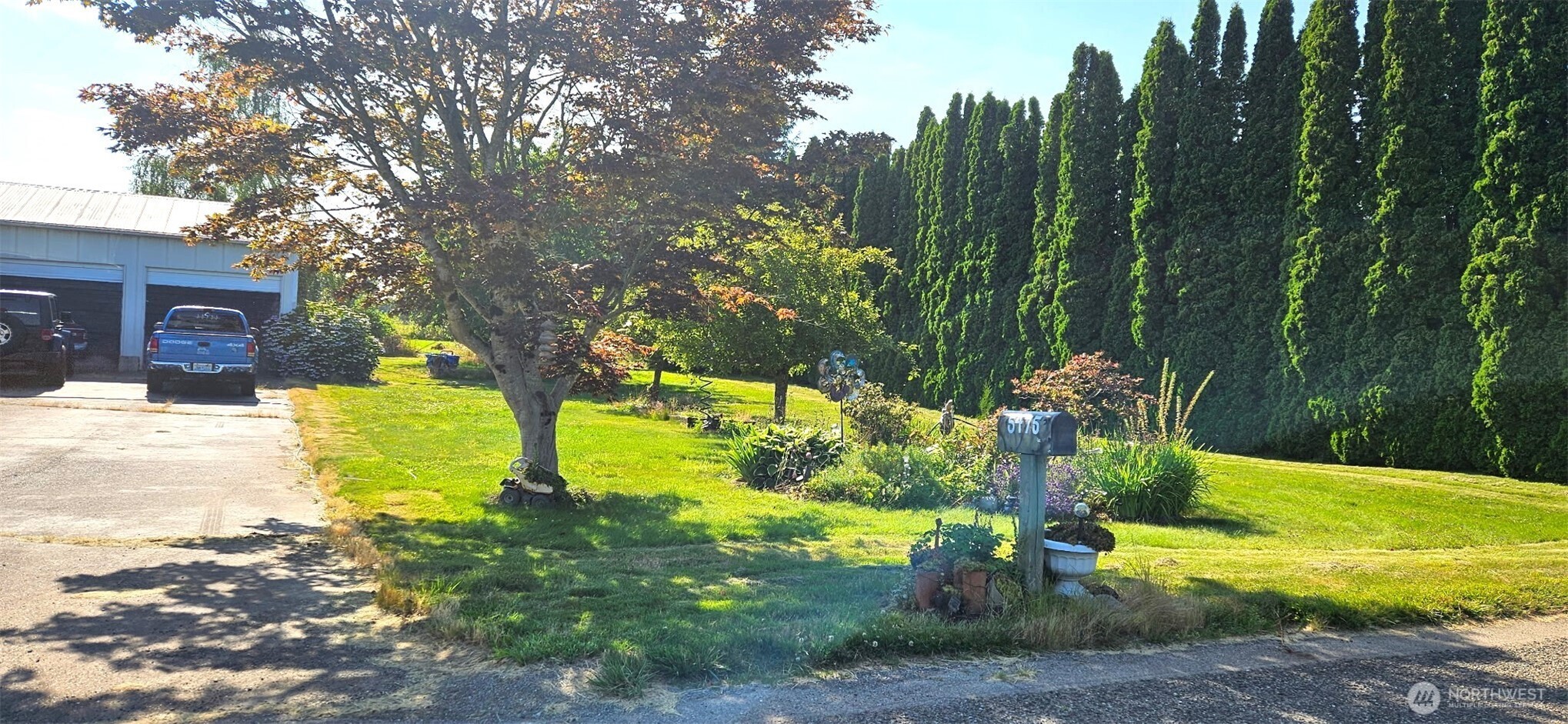 main property photo 5