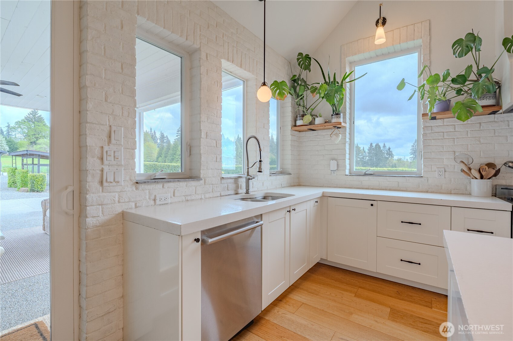 property viewer photo 10
