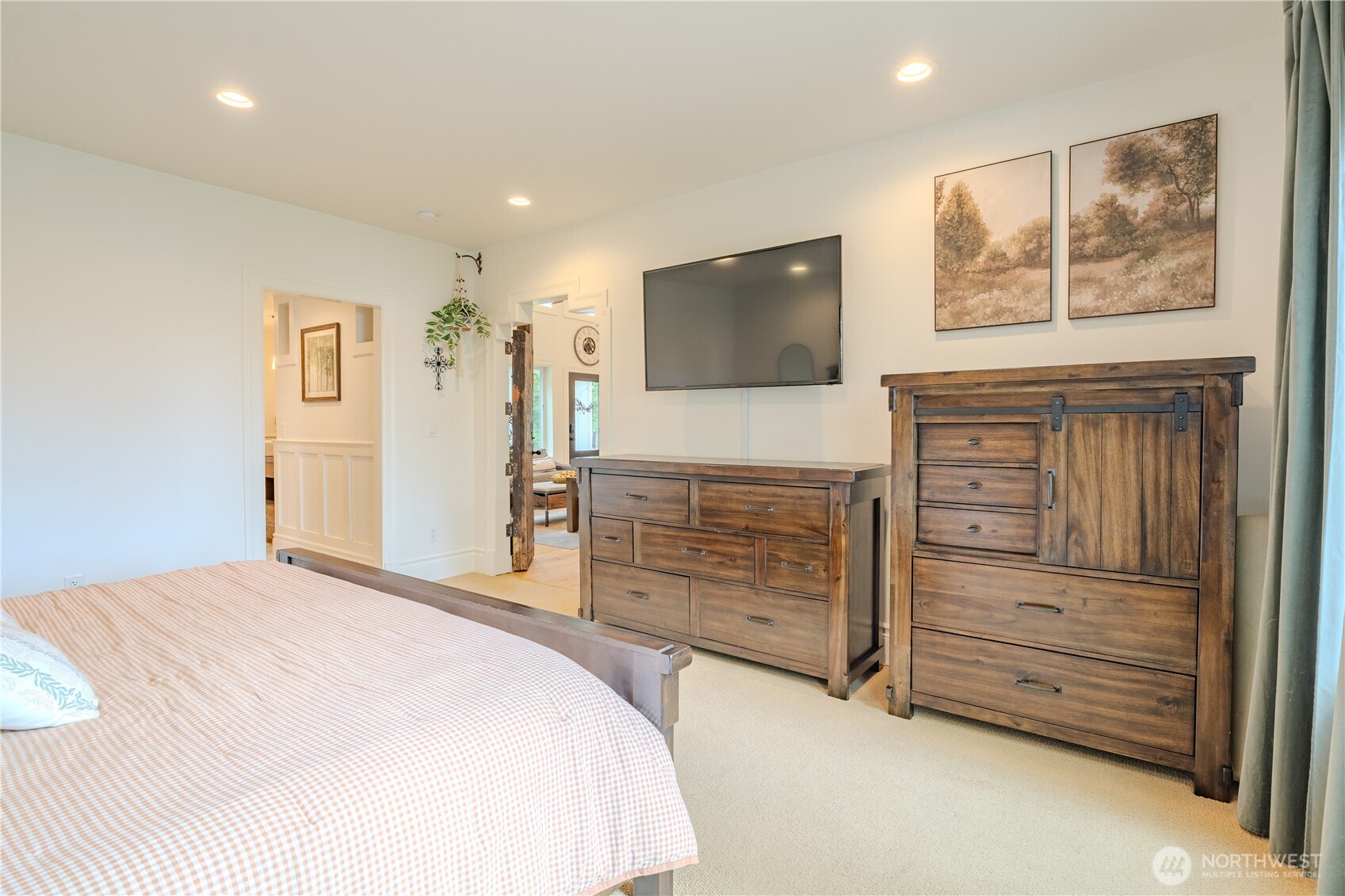 property viewer photo 16