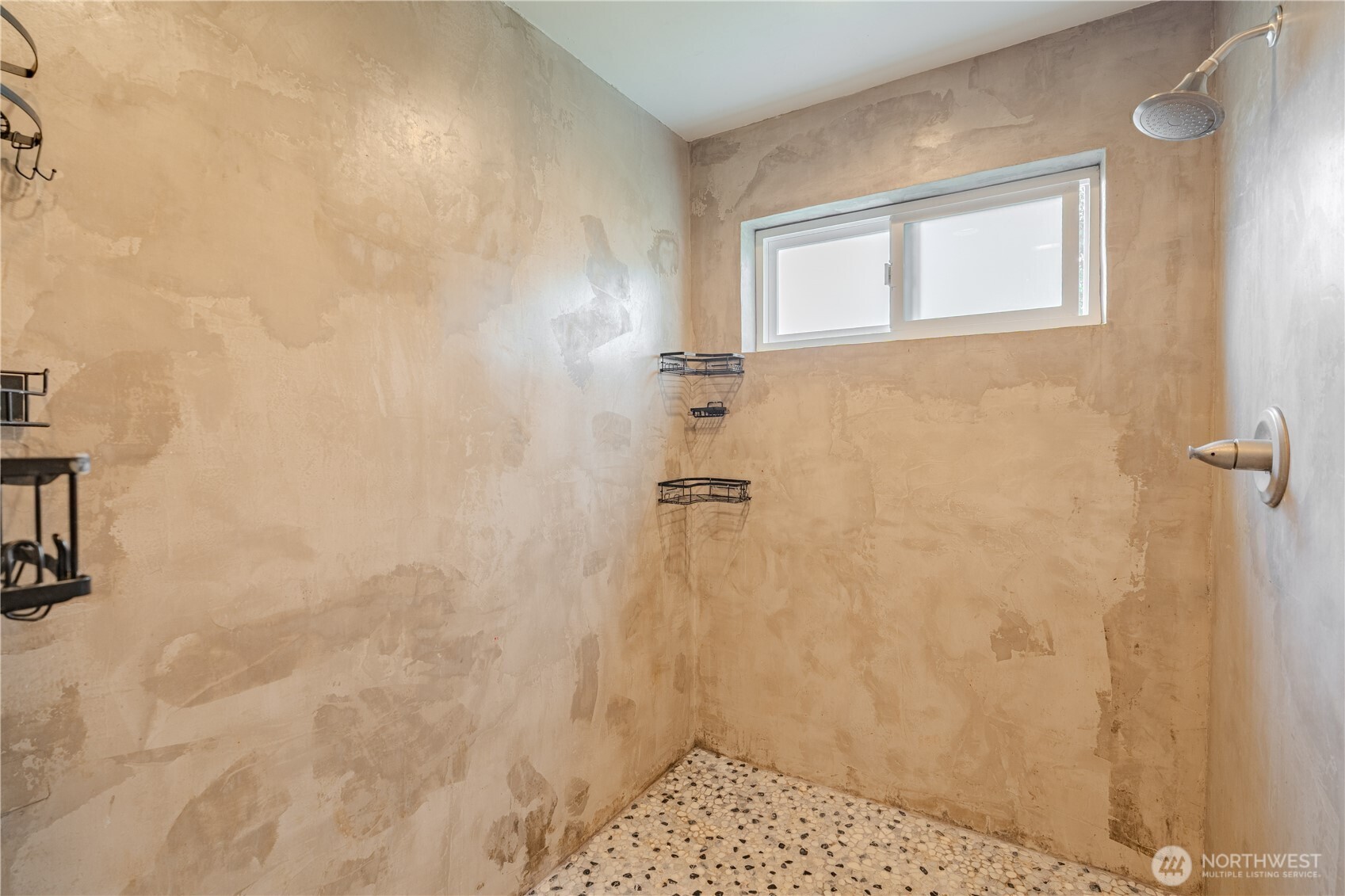 property viewer photo 18