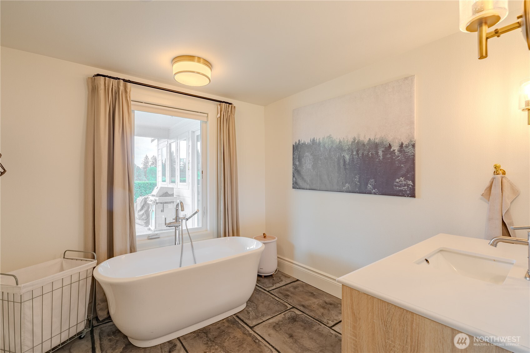 property viewer photo 20