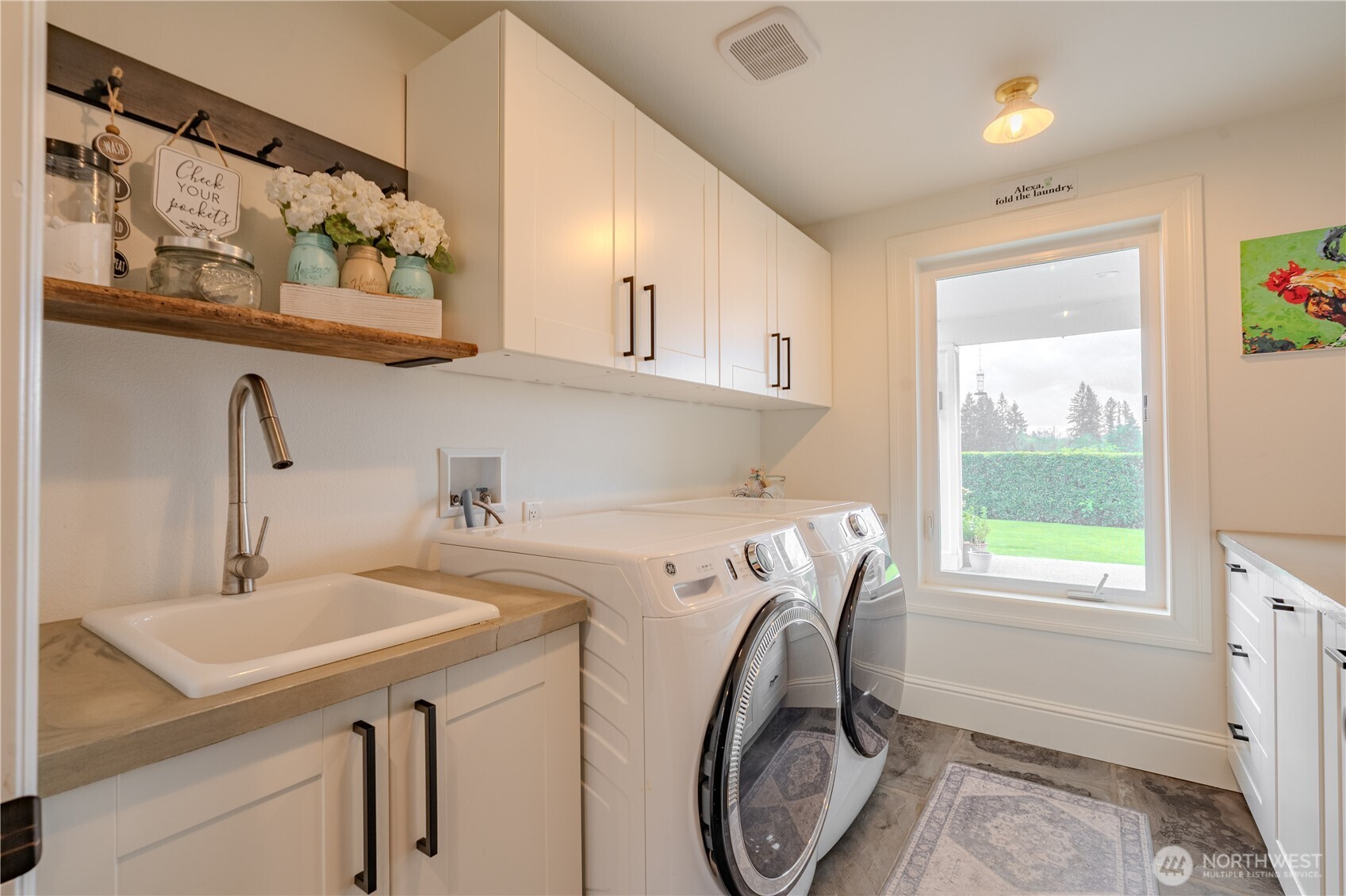 property viewer photo 24