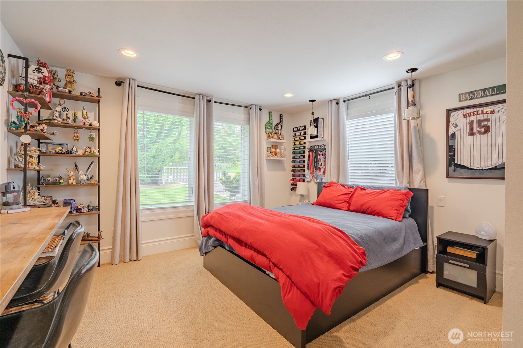property viewer photo 25