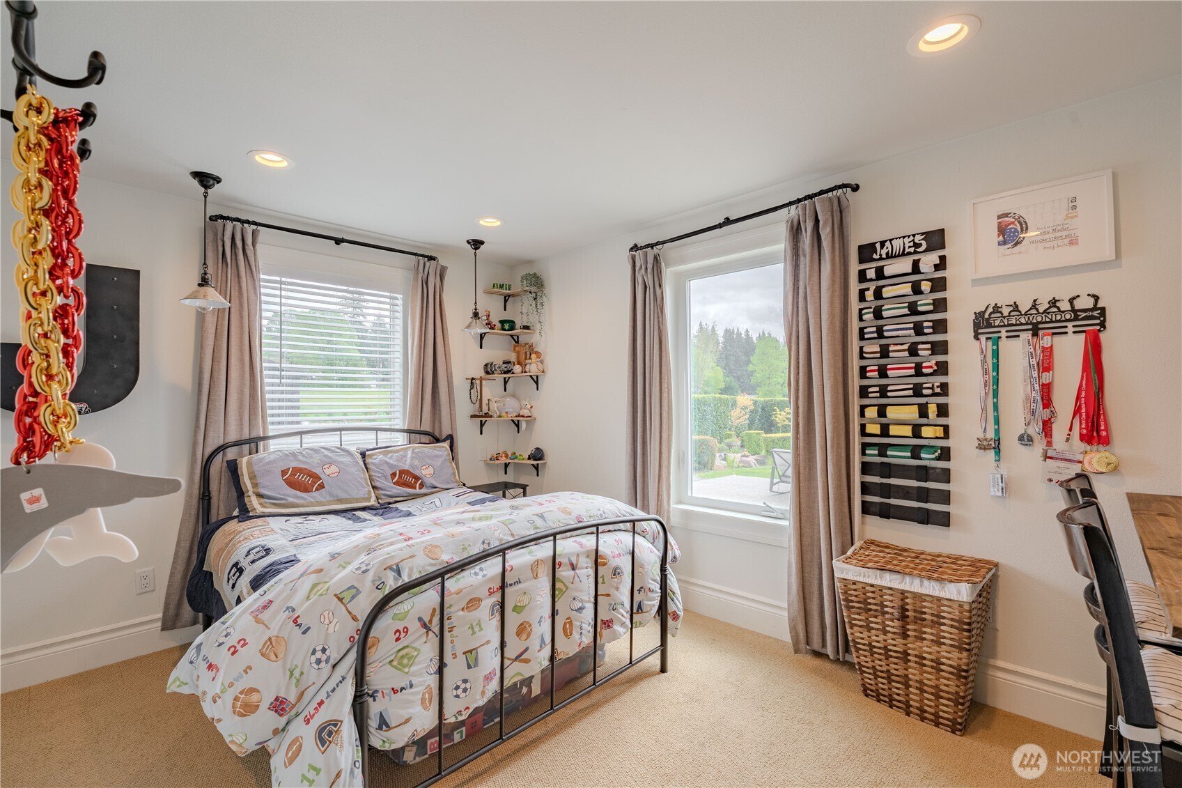 property viewer photo 26