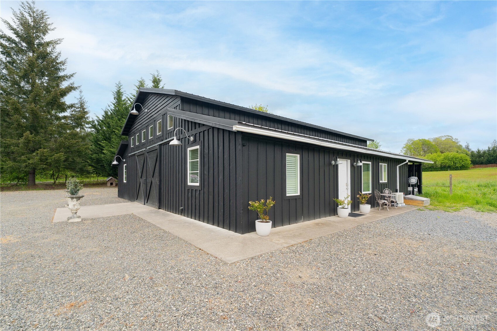 property viewer photo 32