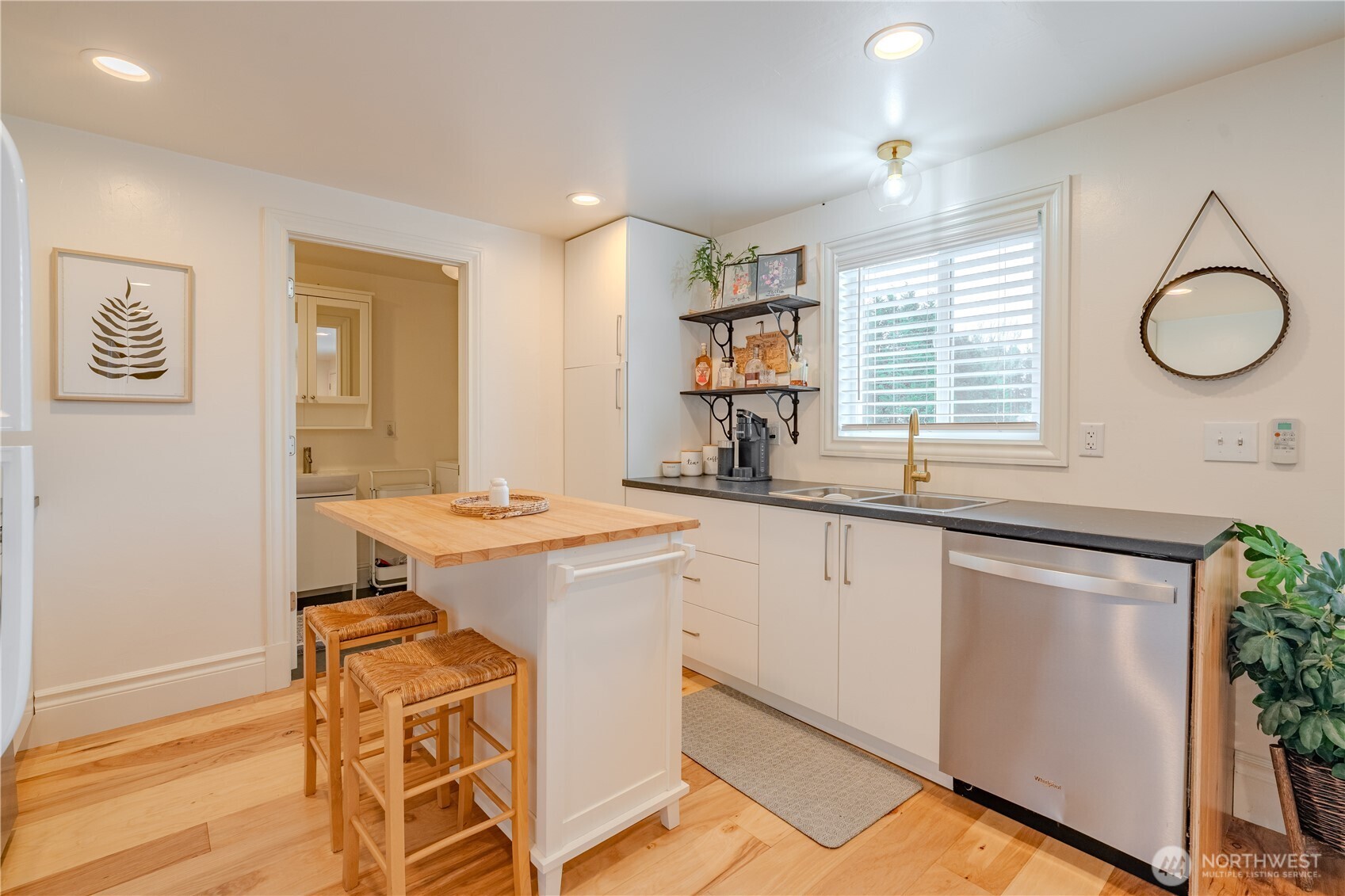 property viewer photo 35