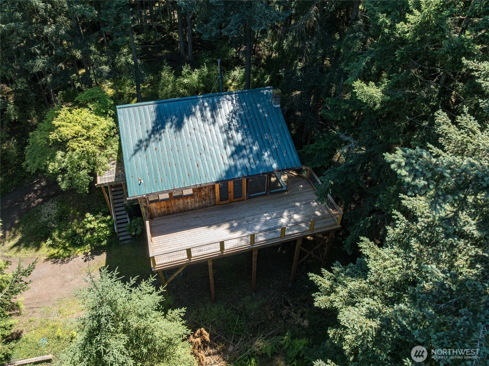 main property photo 29