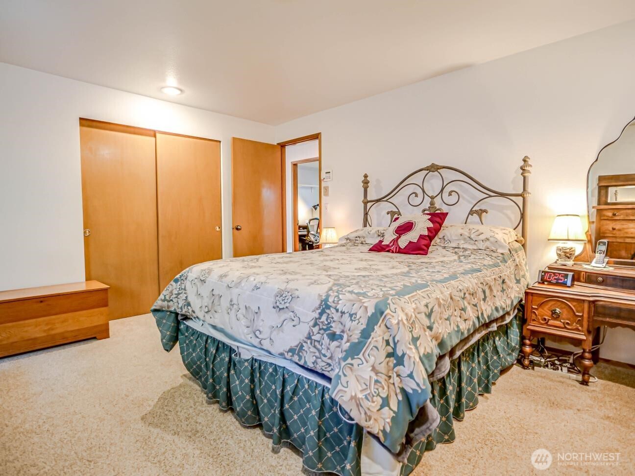 main property photo 20