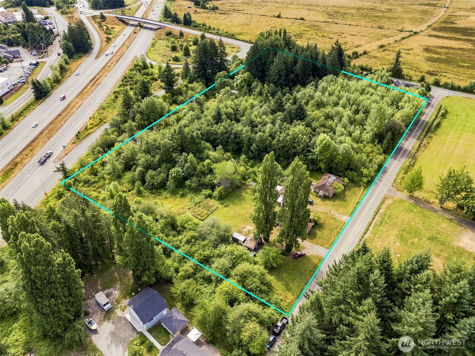 main property photo 21