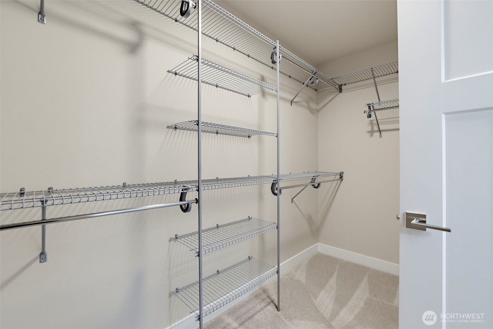 property viewer photo 11