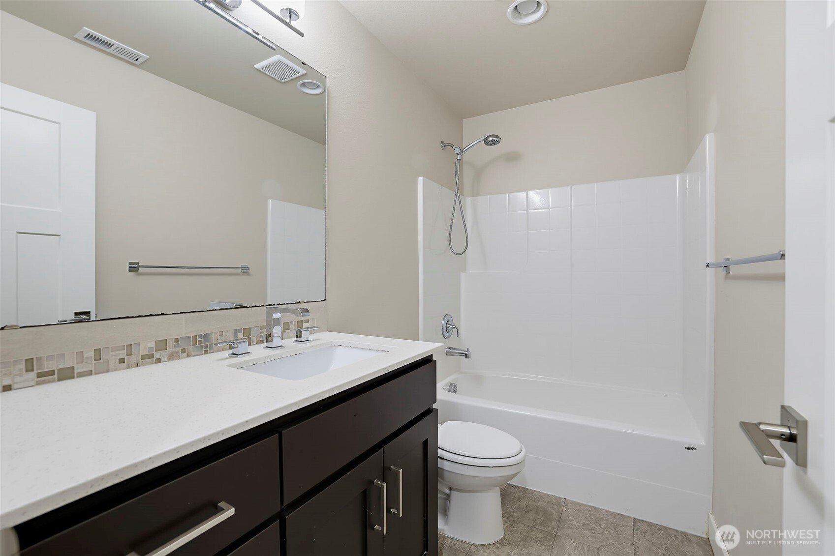 property viewer photo 14