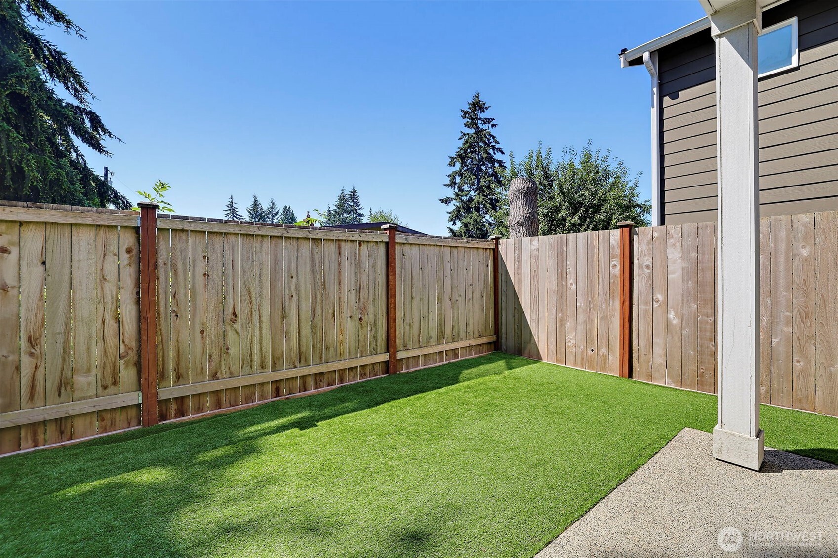 property viewer photo 17