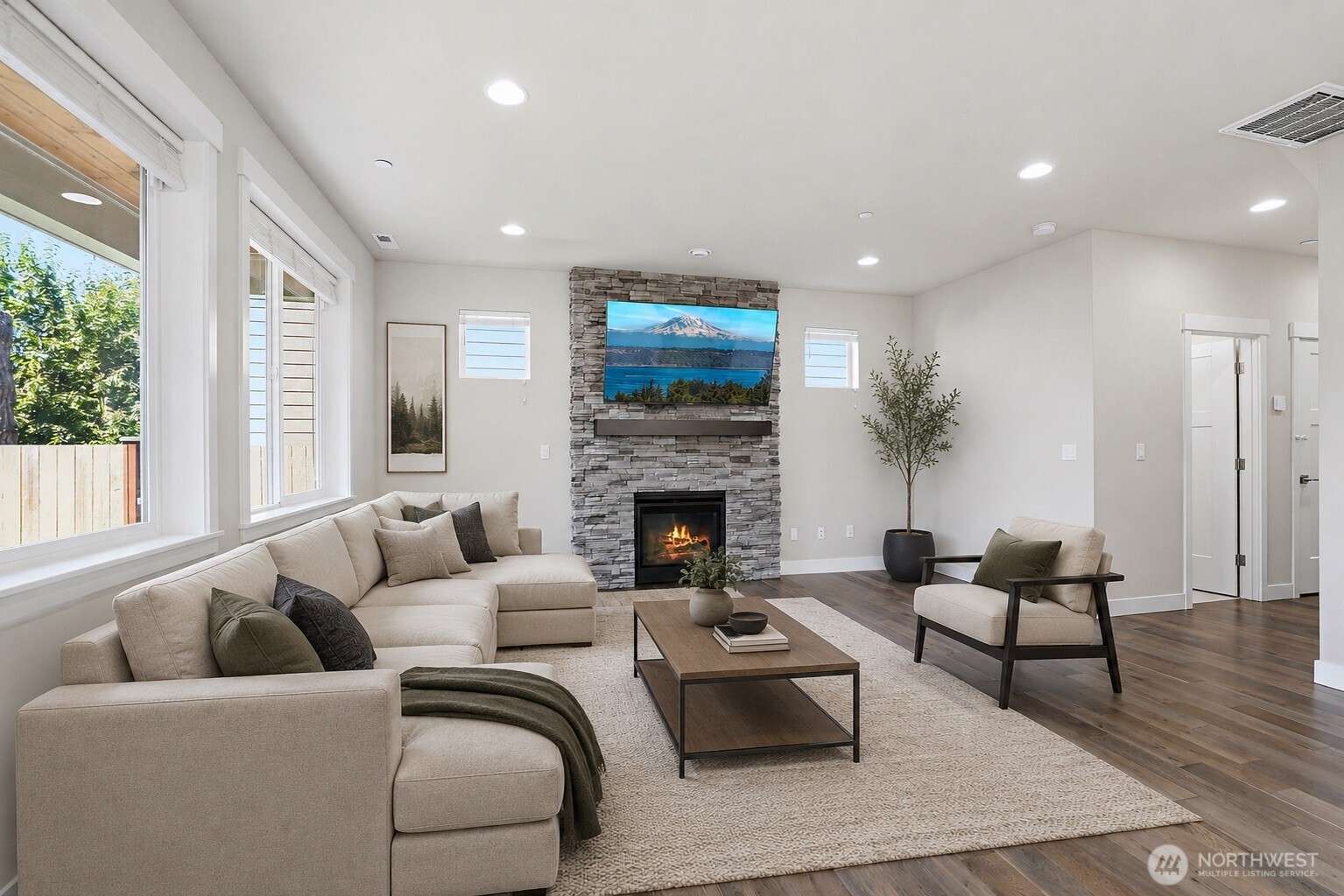 property viewer photo 6
