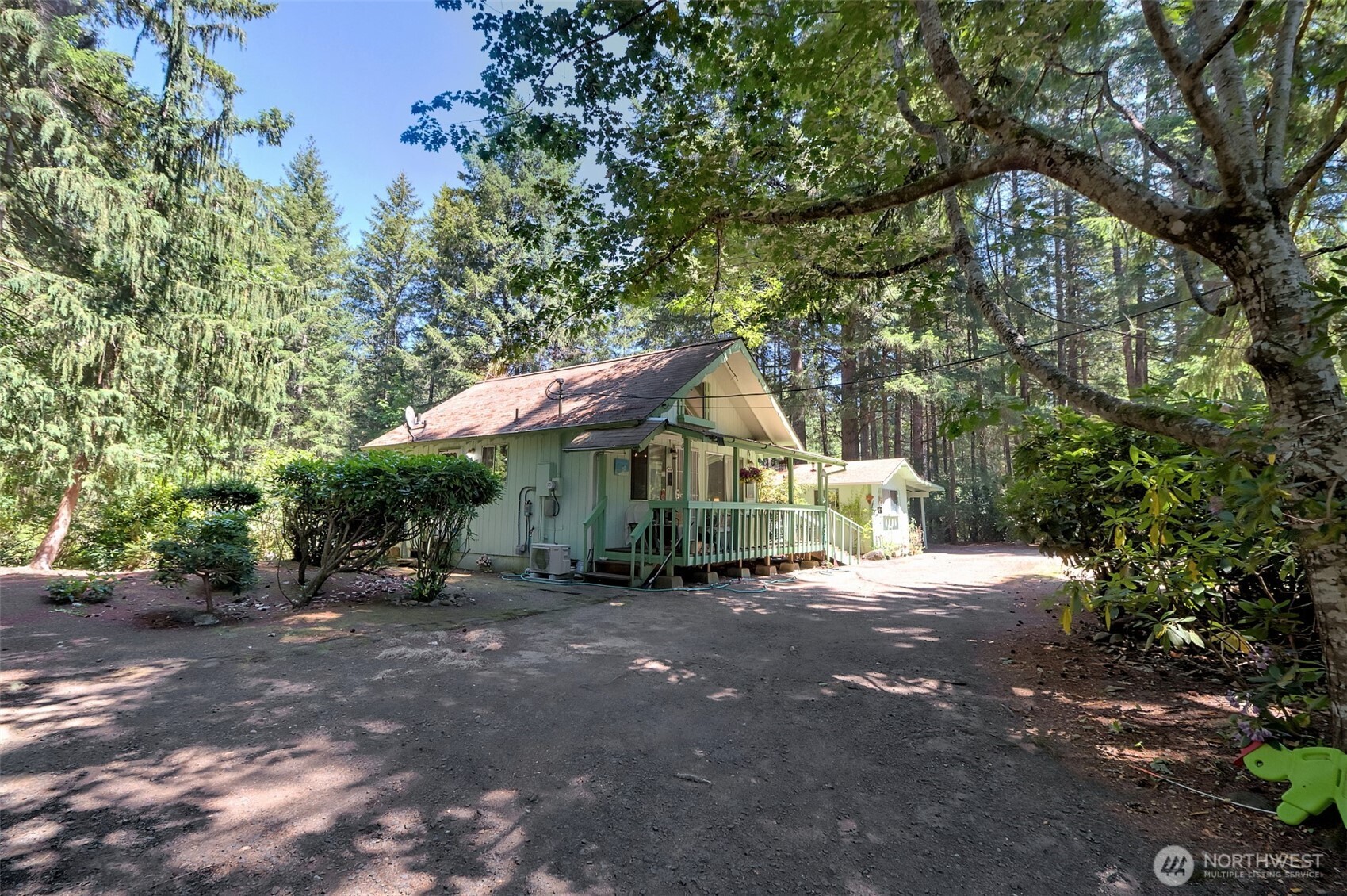 main property photo 4