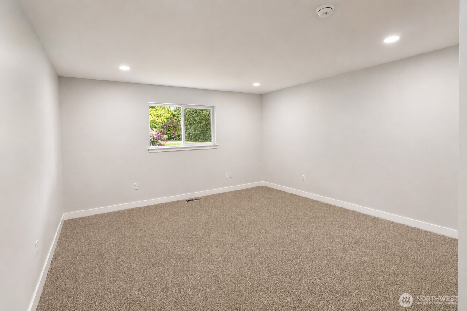 property viewer photo 11