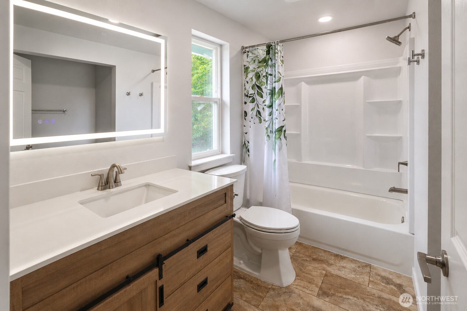 property viewer photo 17