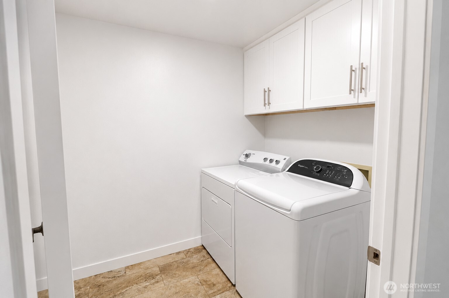 property viewer photo 18