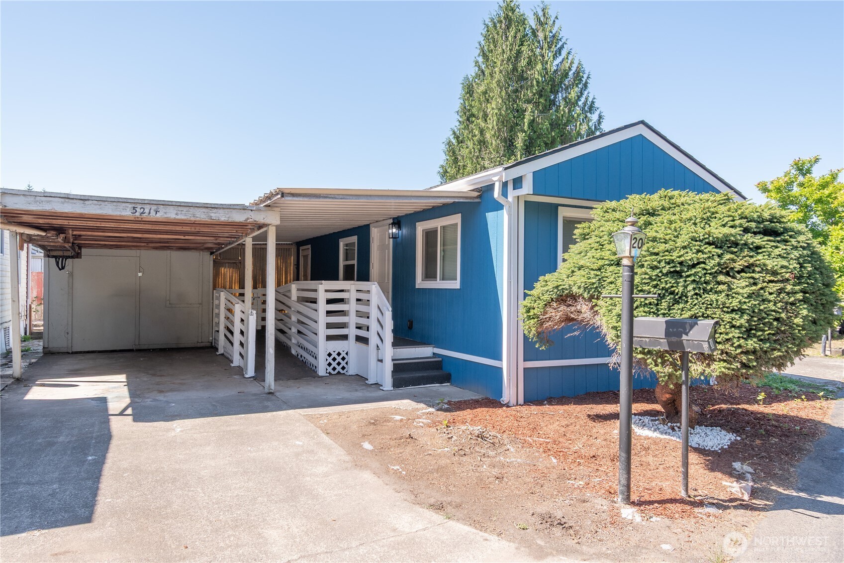 main property photo 0