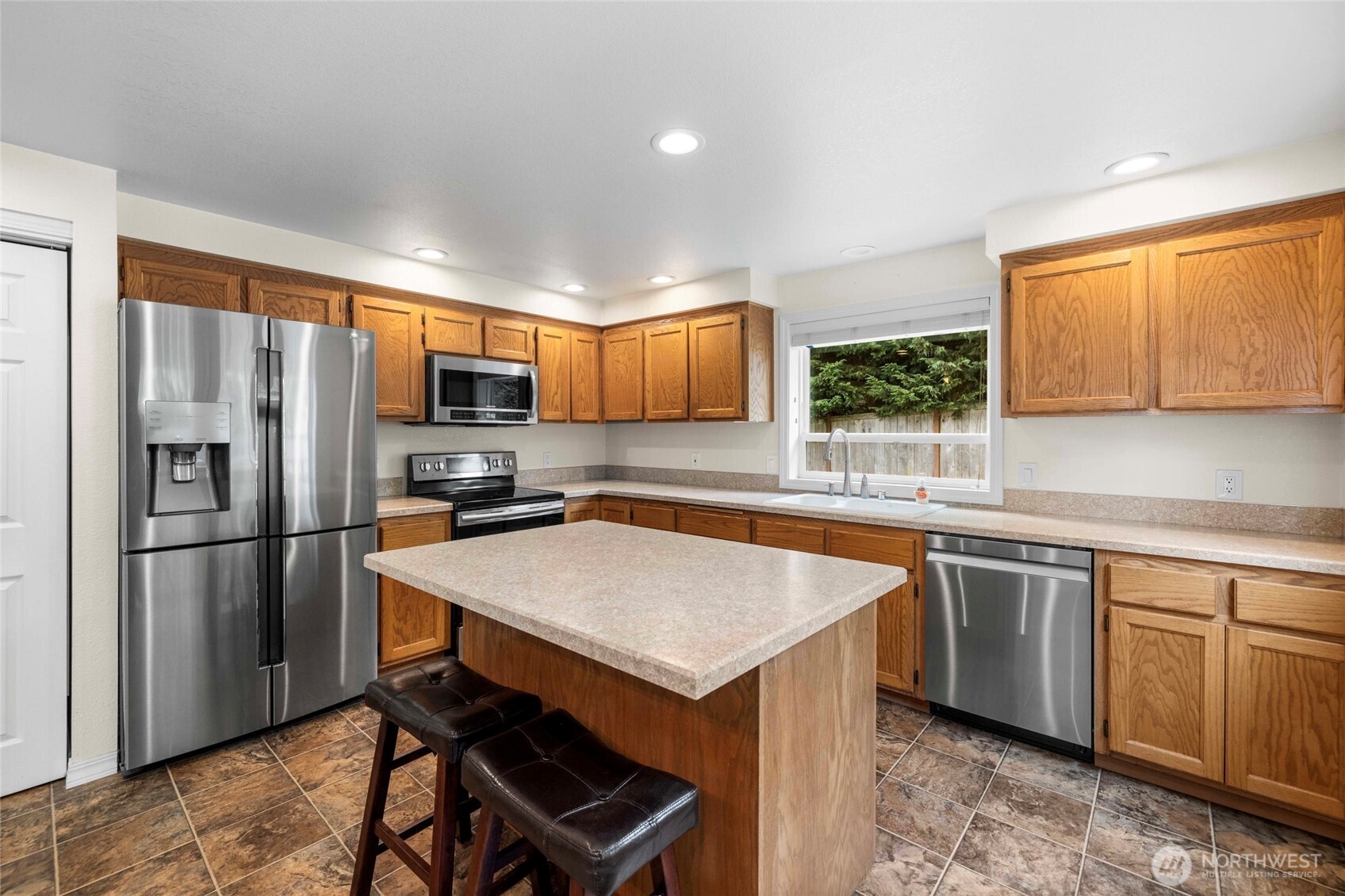 property viewer photo 12