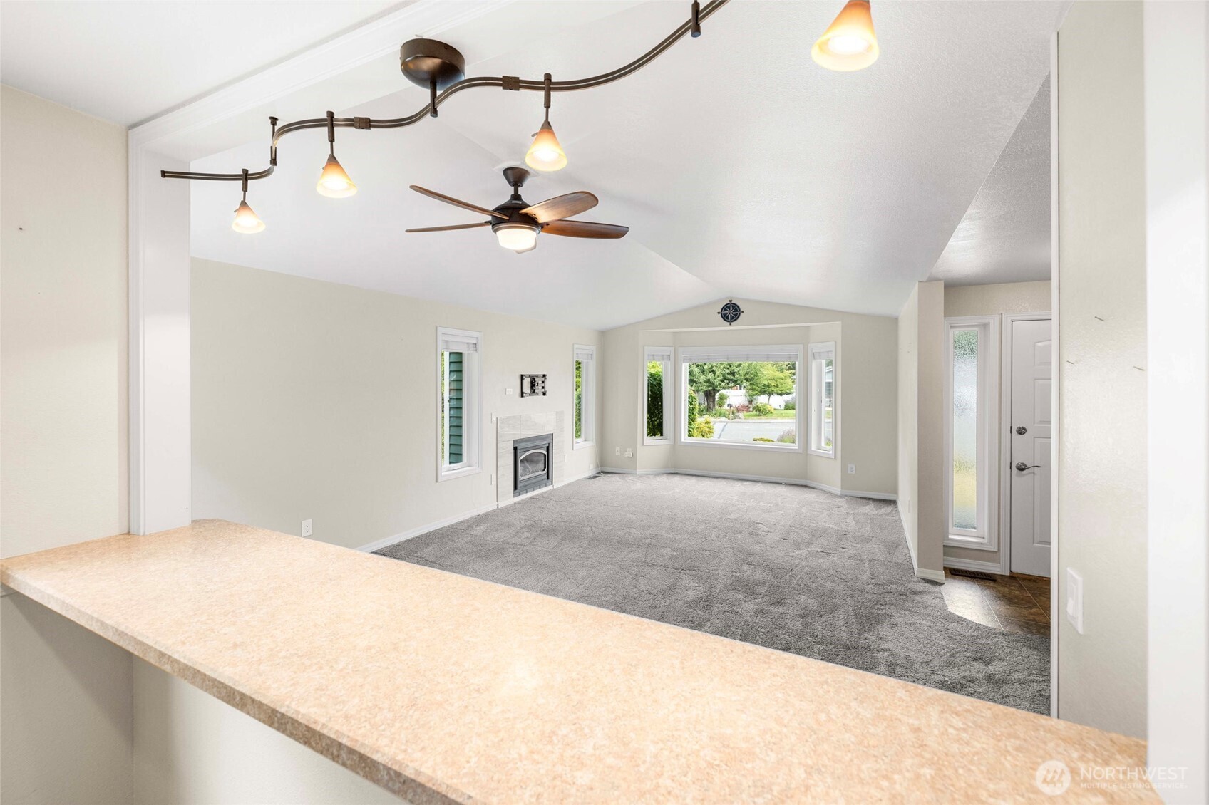 property viewer photo 14