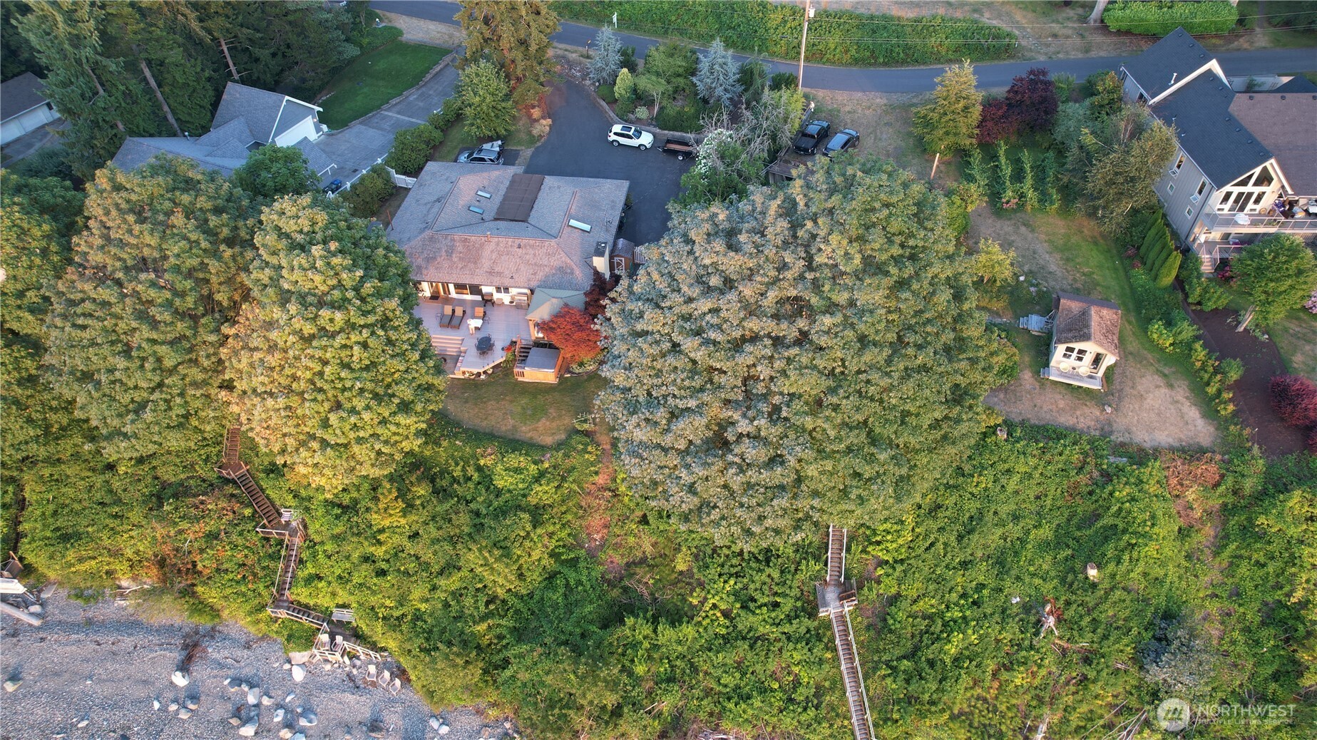 main property photo 37