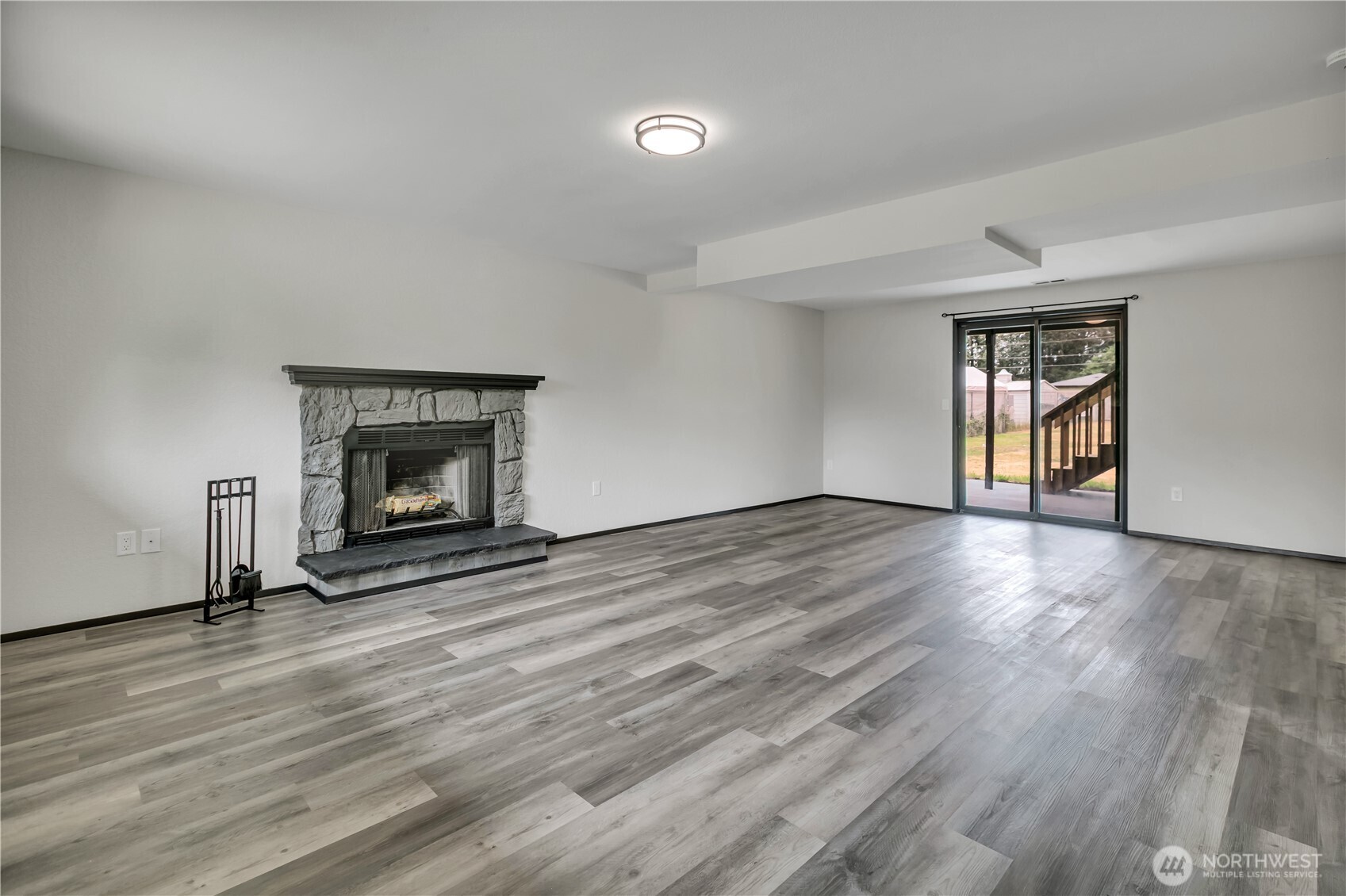 property viewer photo 20