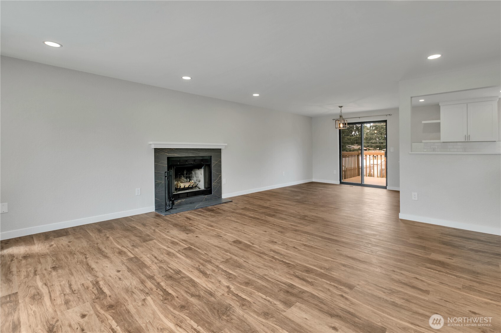 property viewer photo 4