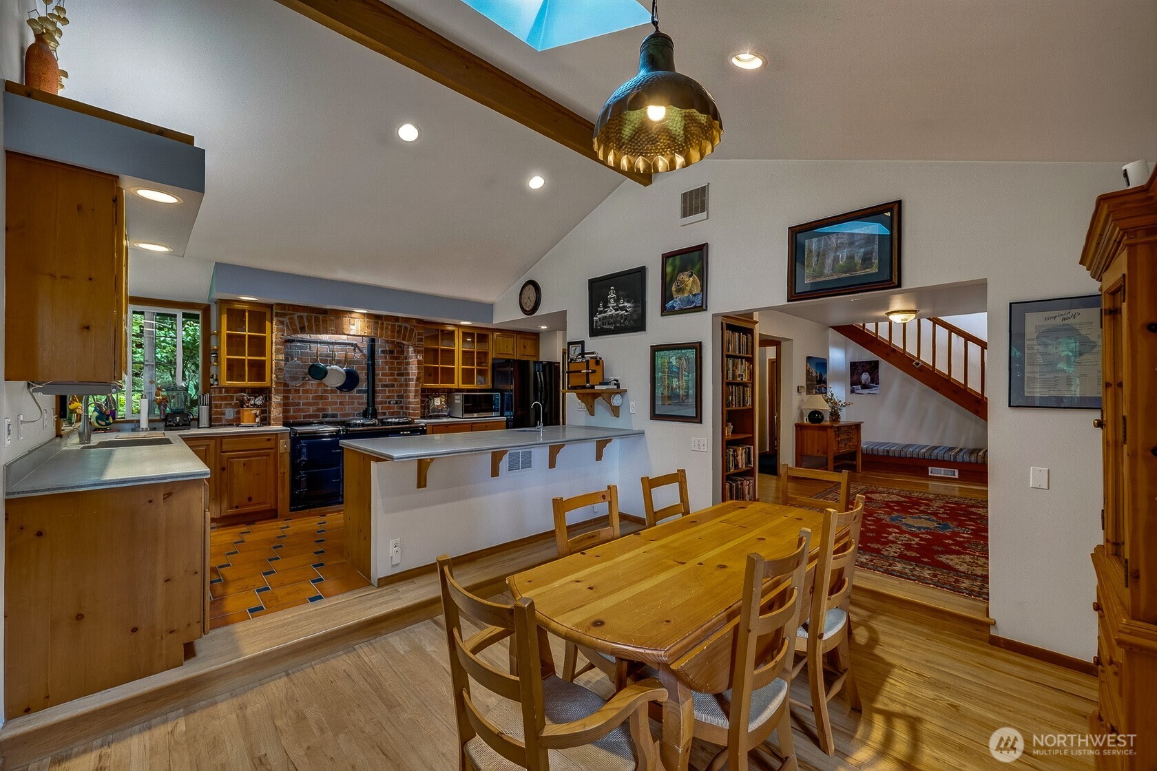 main property photo 4
