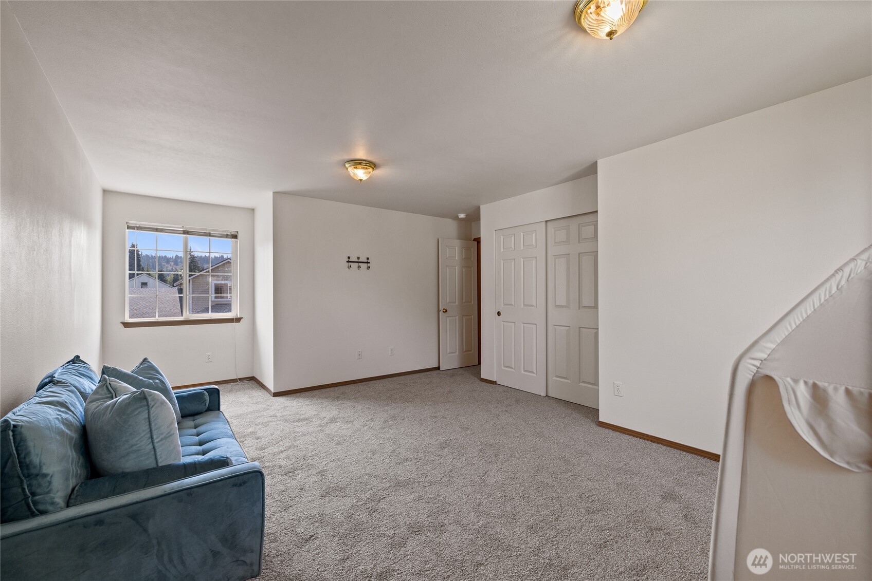 property viewer photo 18