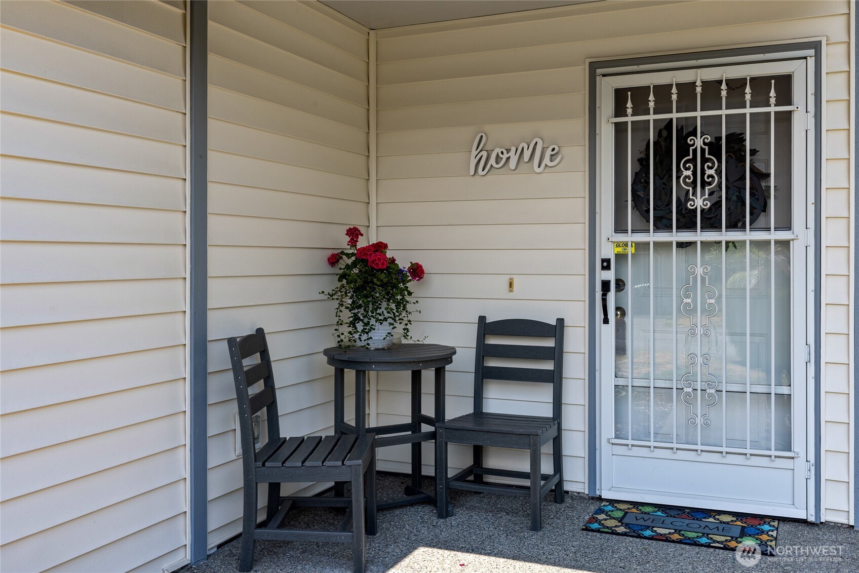 property viewer photo 2