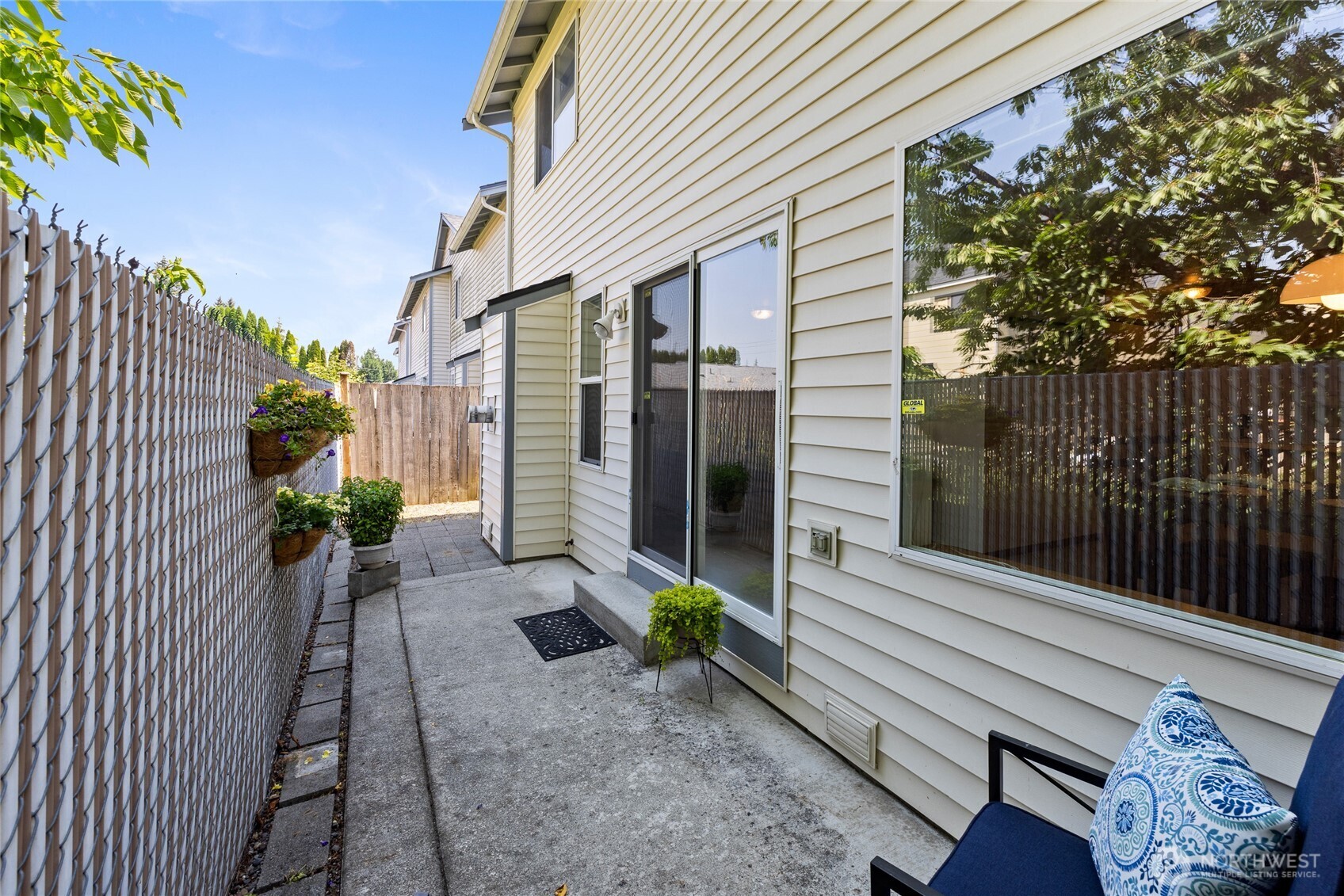 property viewer photo 27