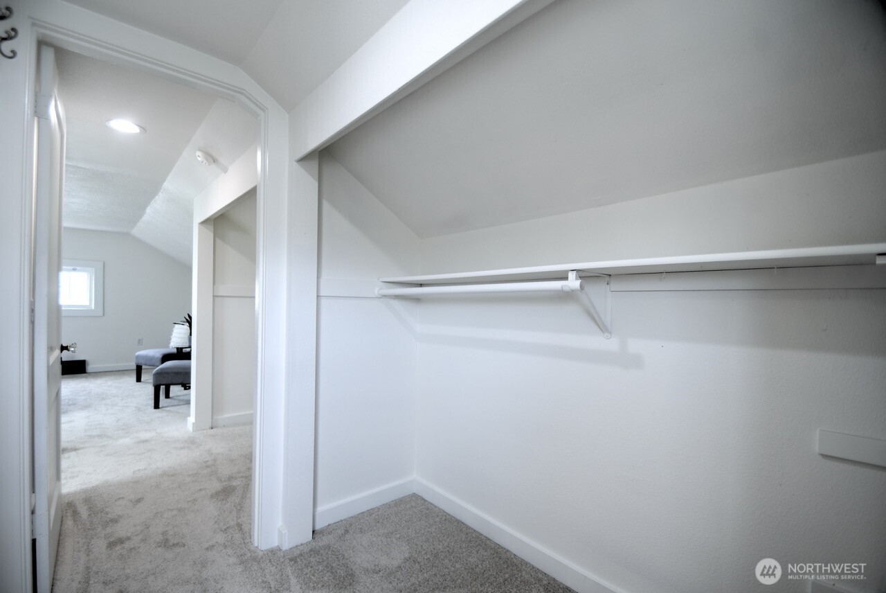 property viewer photo 19
