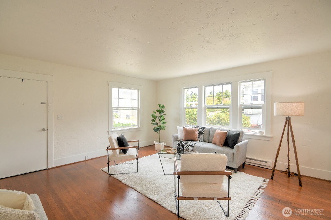 property viewer photo 4
