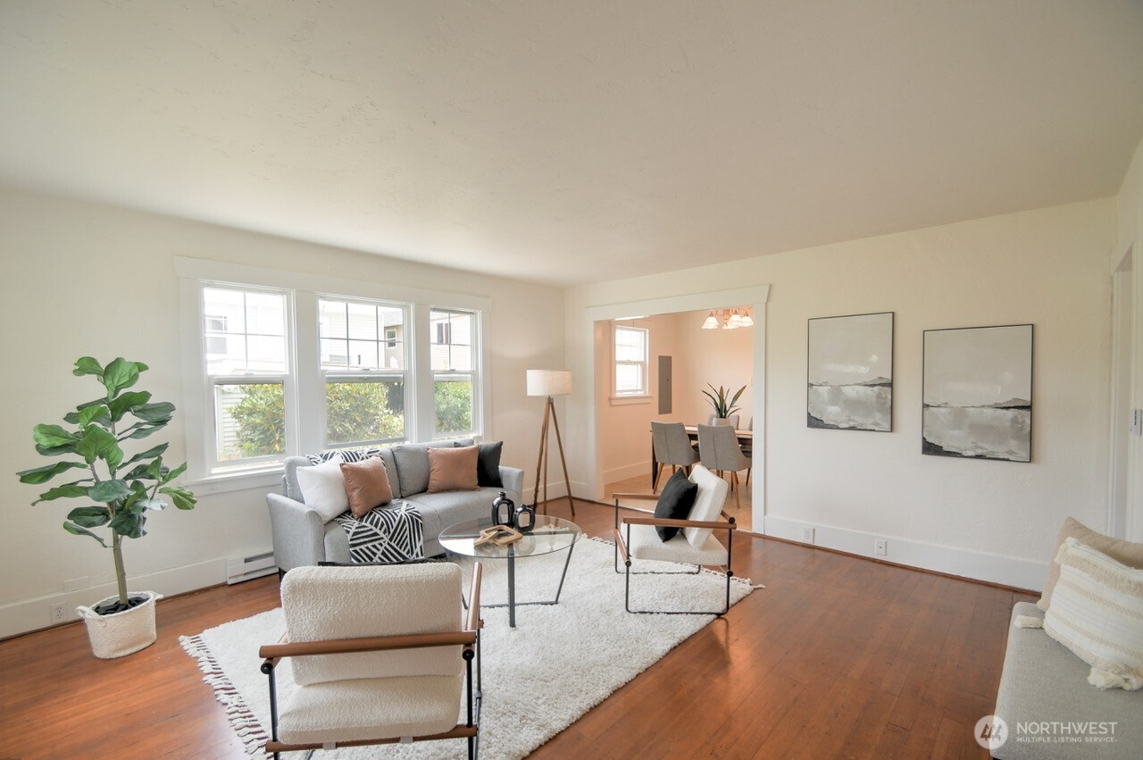 property viewer photo 5