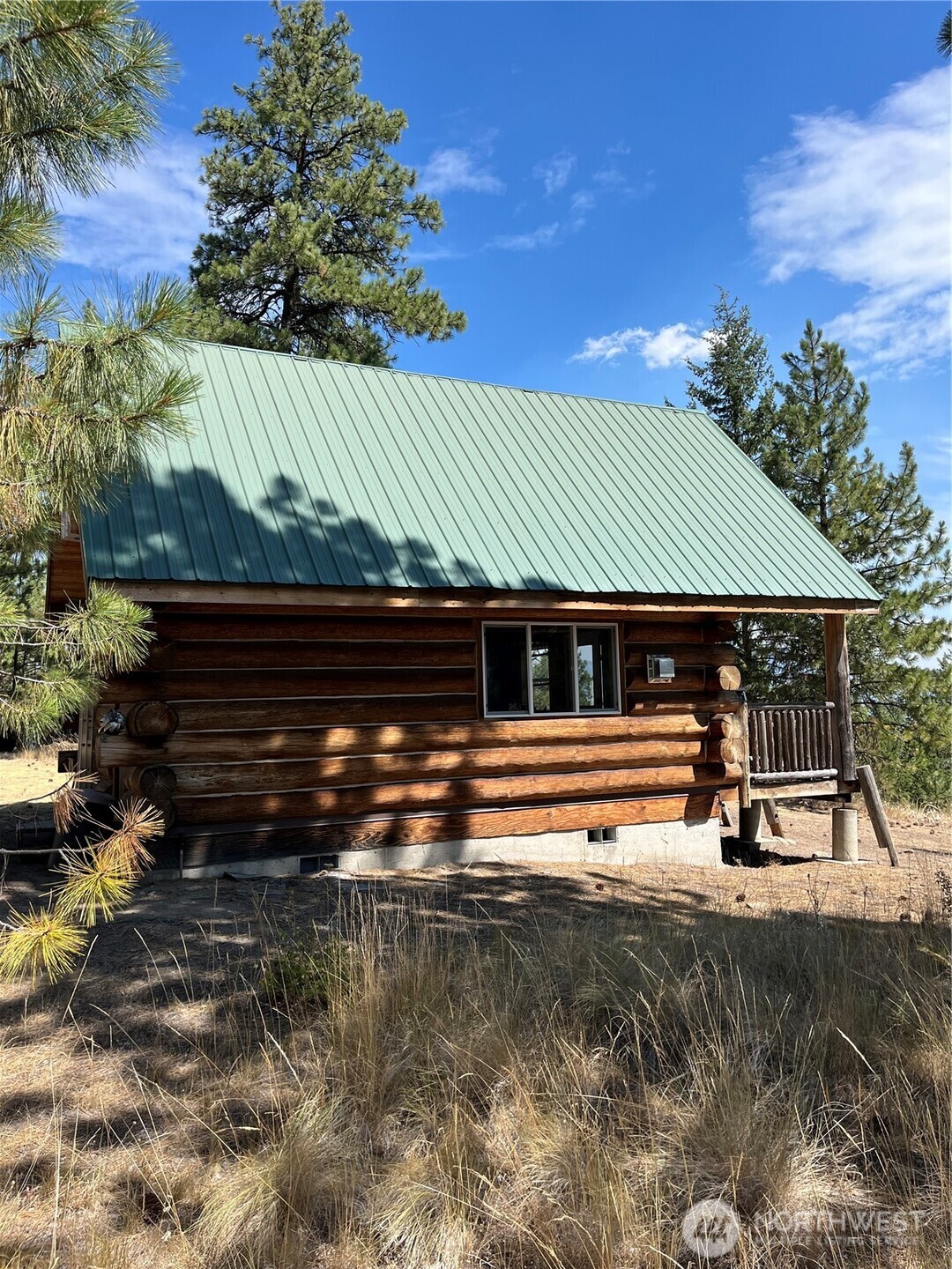 main property photo 18