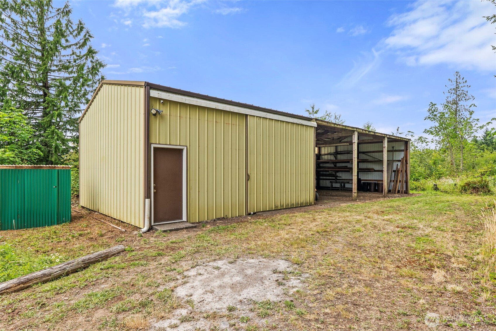 main property photo 37