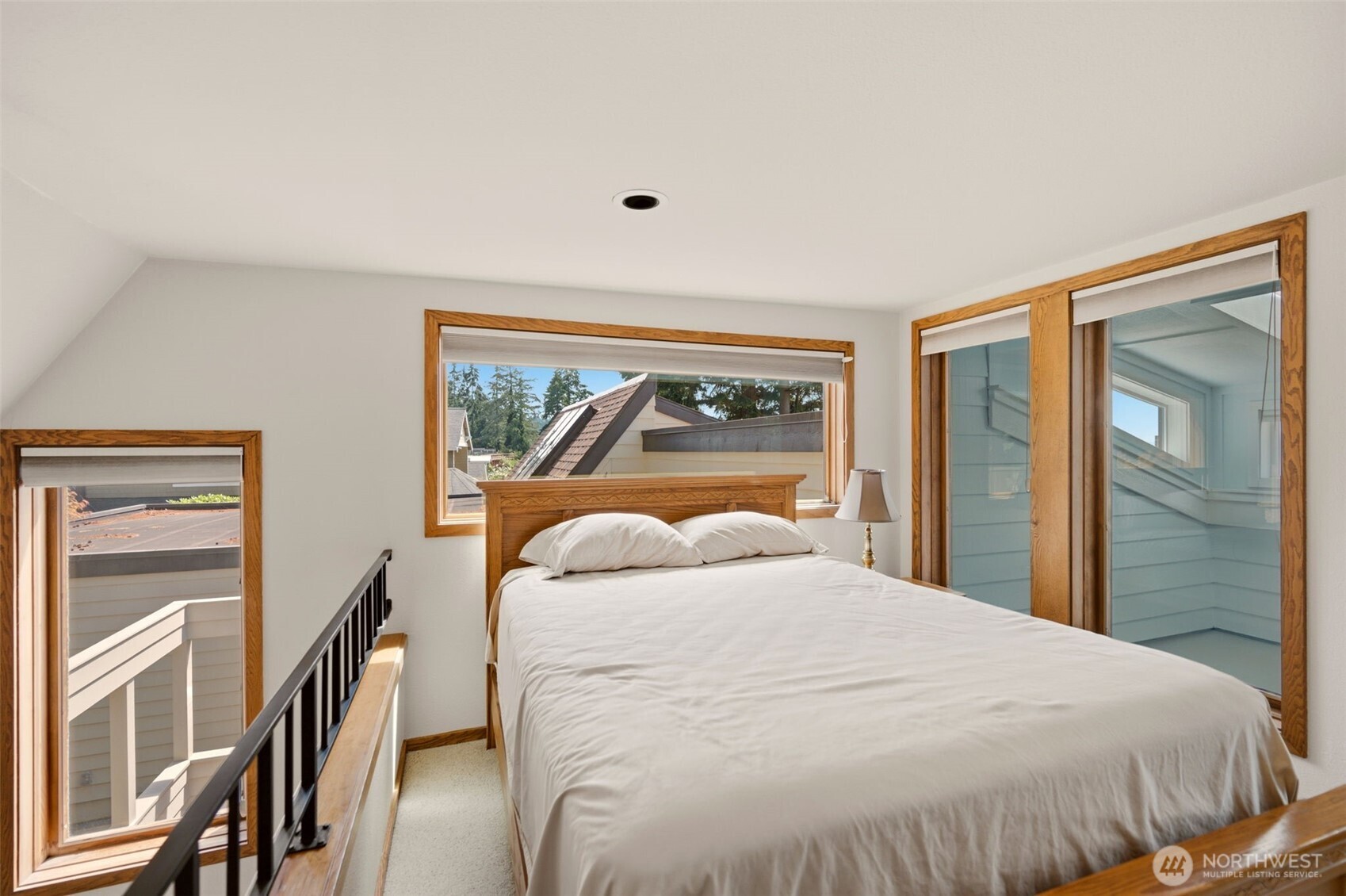 property viewer photo 26