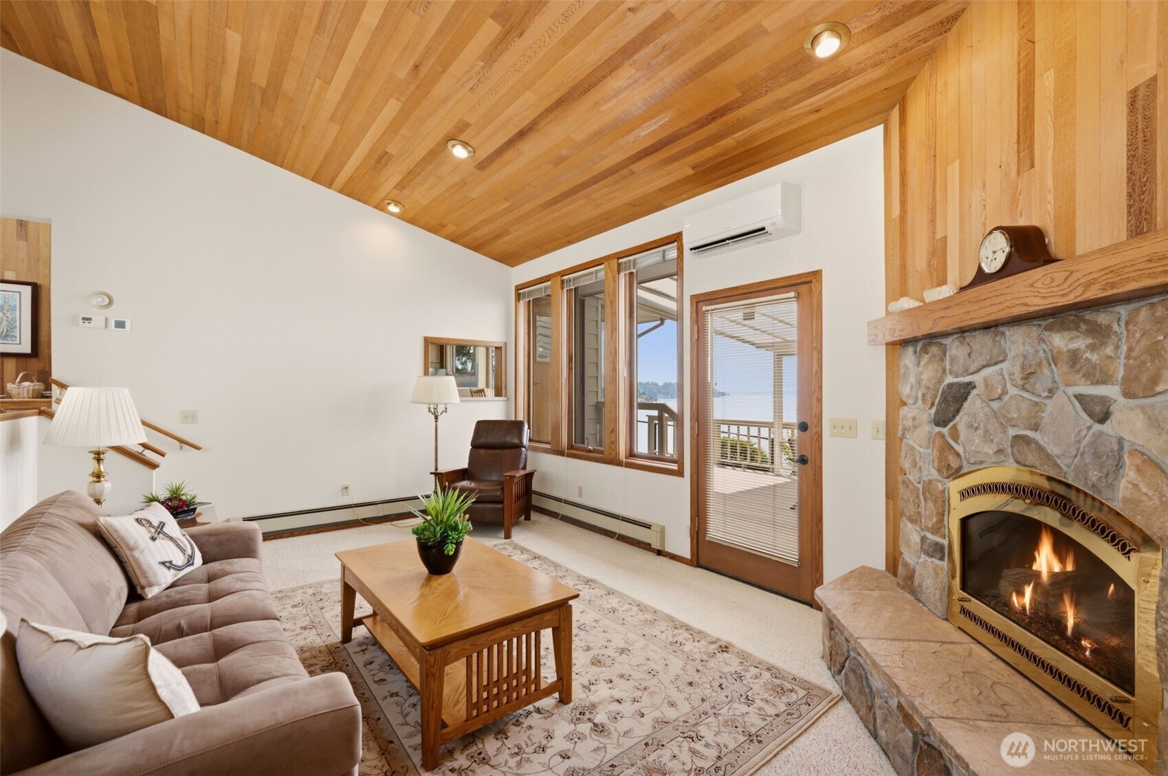 property viewer photo 7