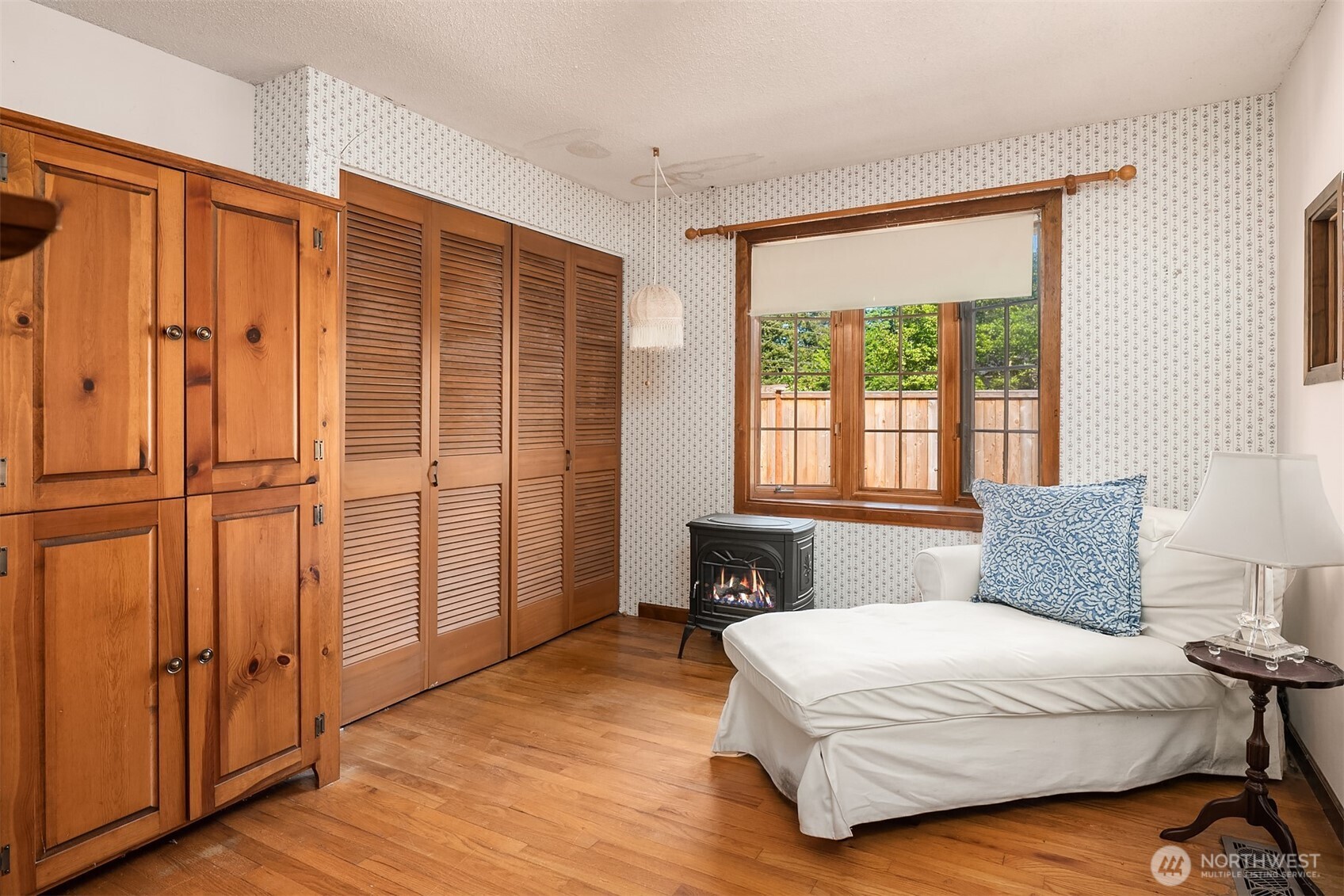 property viewer photo 15