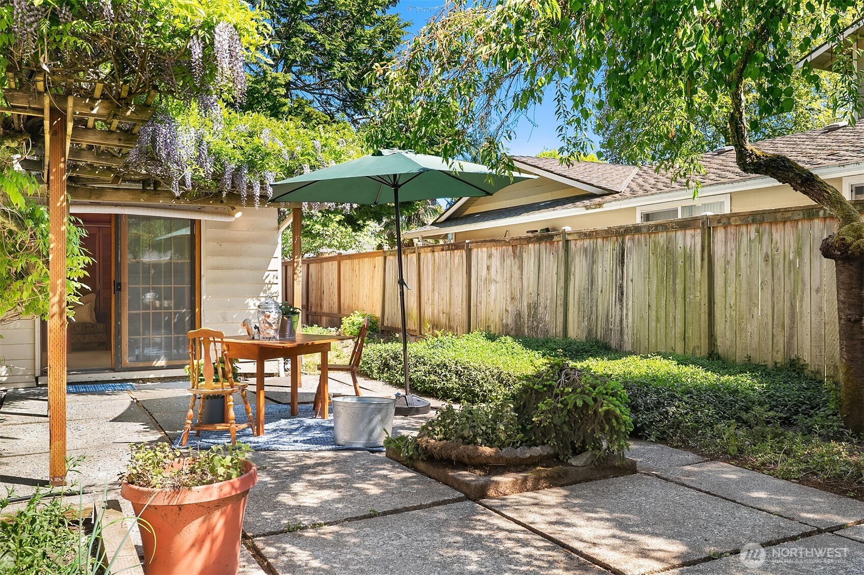 property viewer photo 26