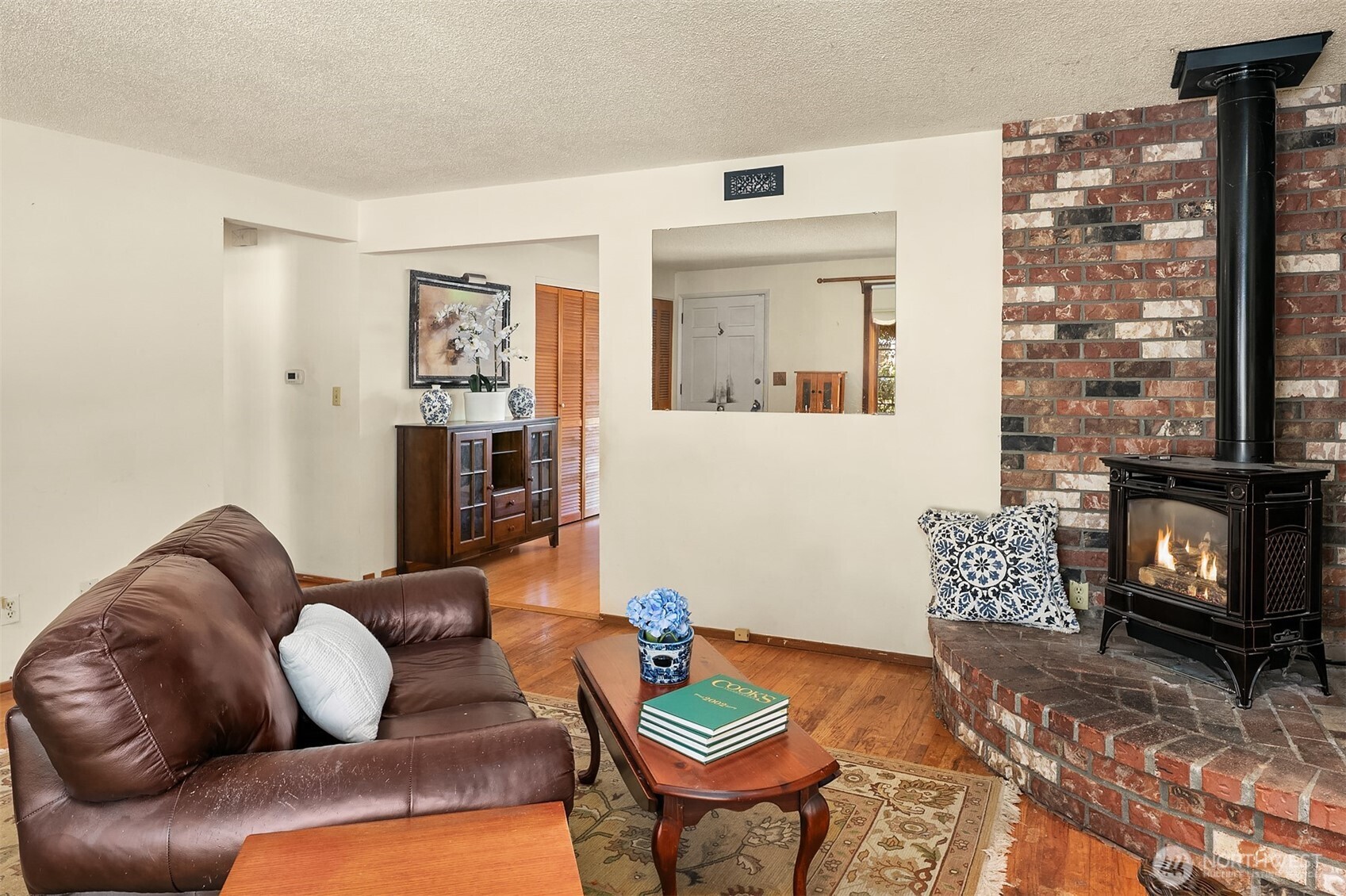 property viewer photo 3