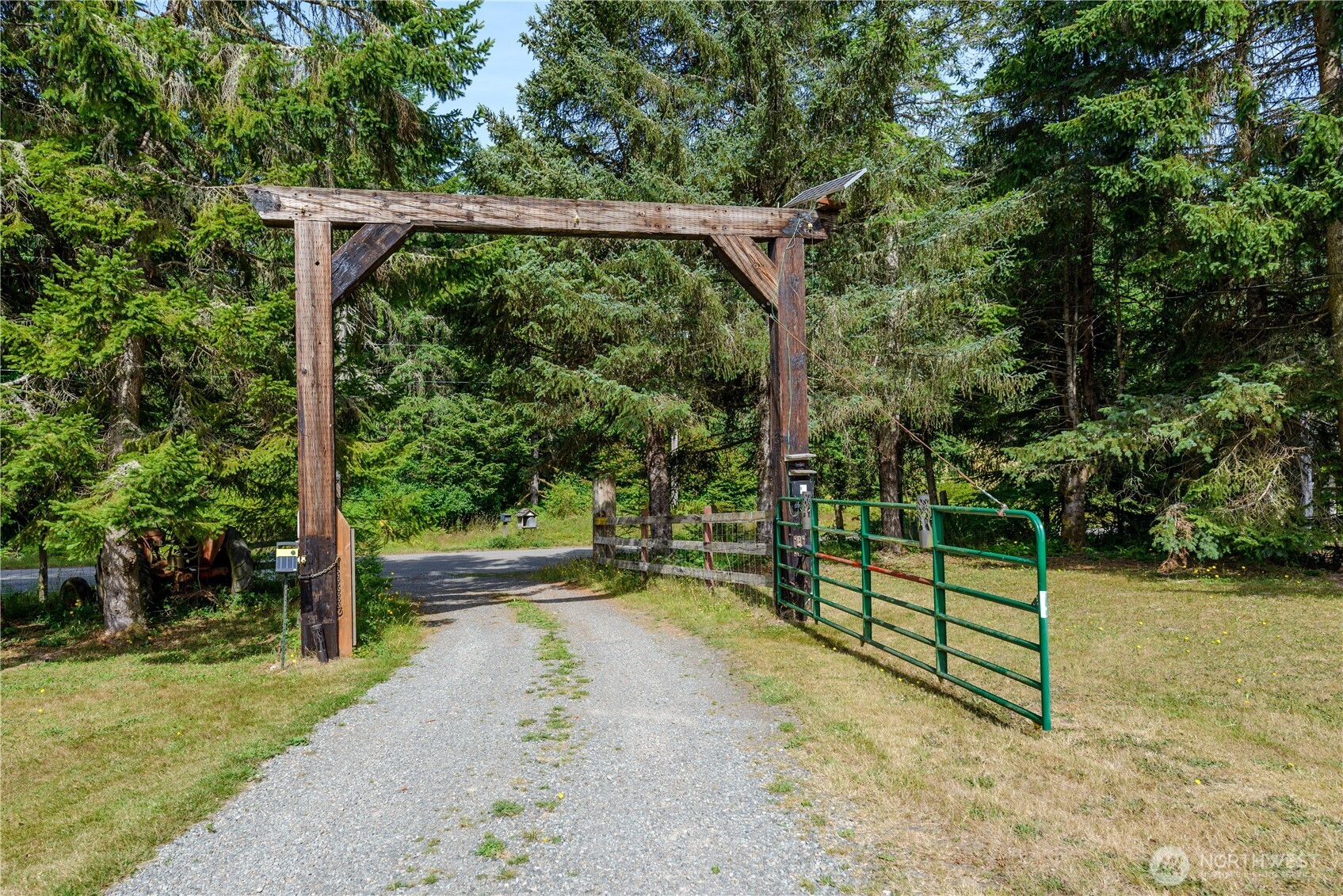 main property photo 24