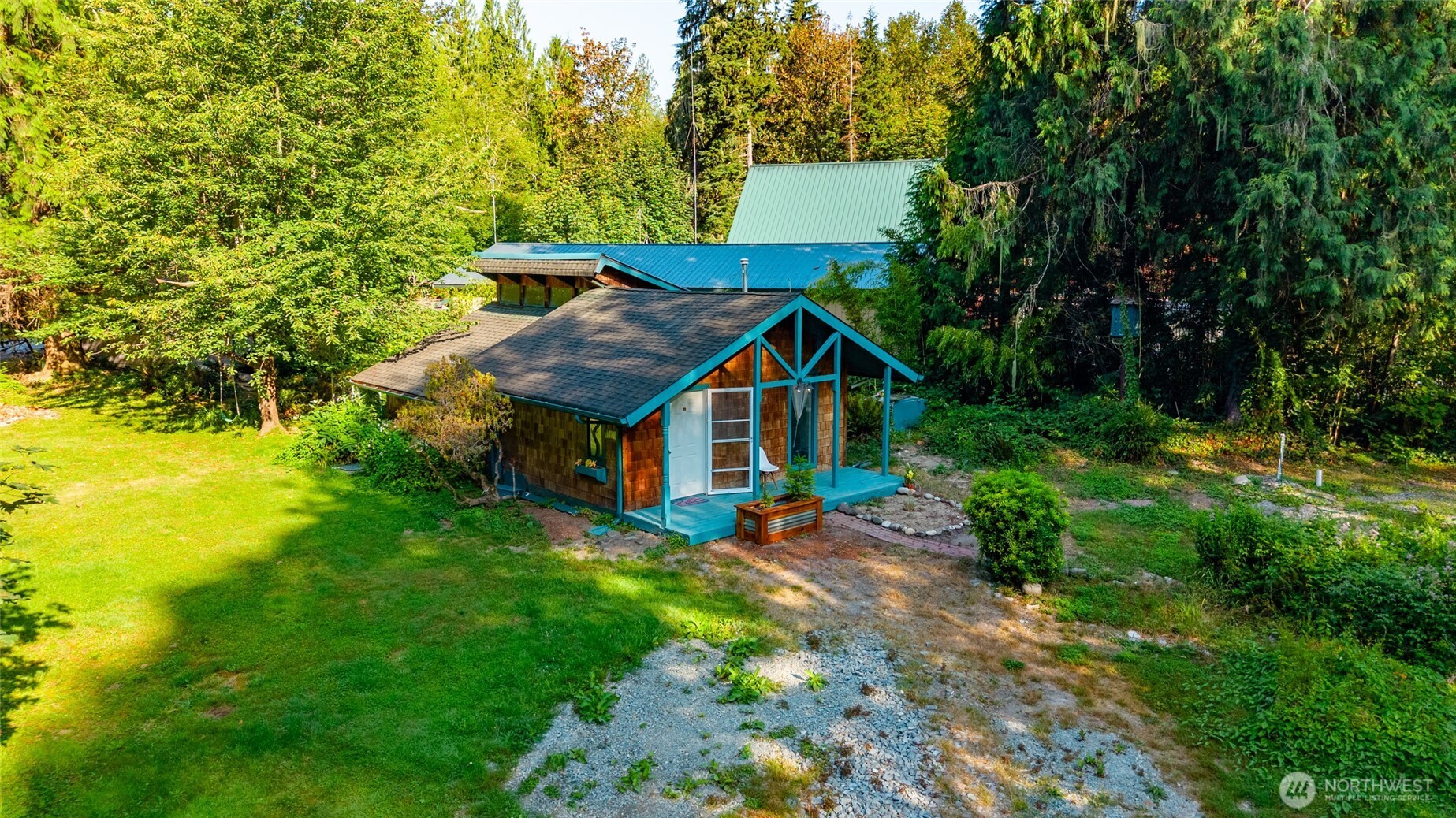 main property photo 22