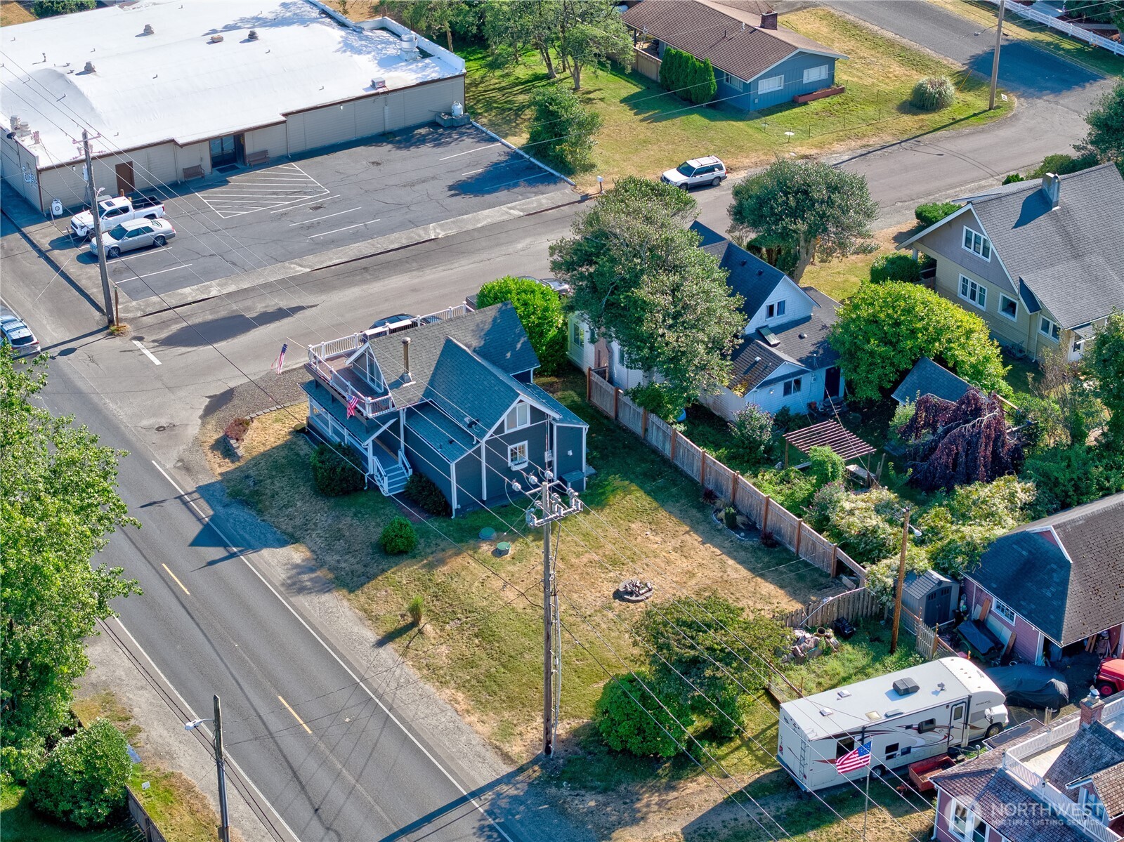 main property photo 26