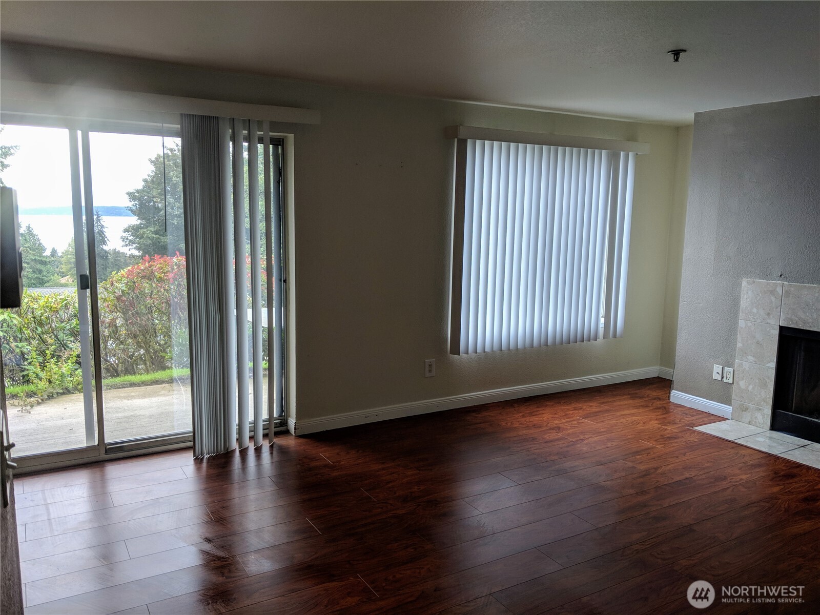 property viewer photo 16