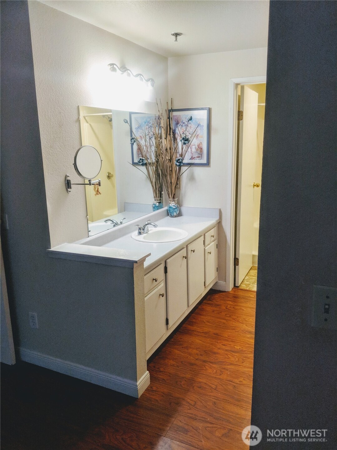 property viewer photo 20