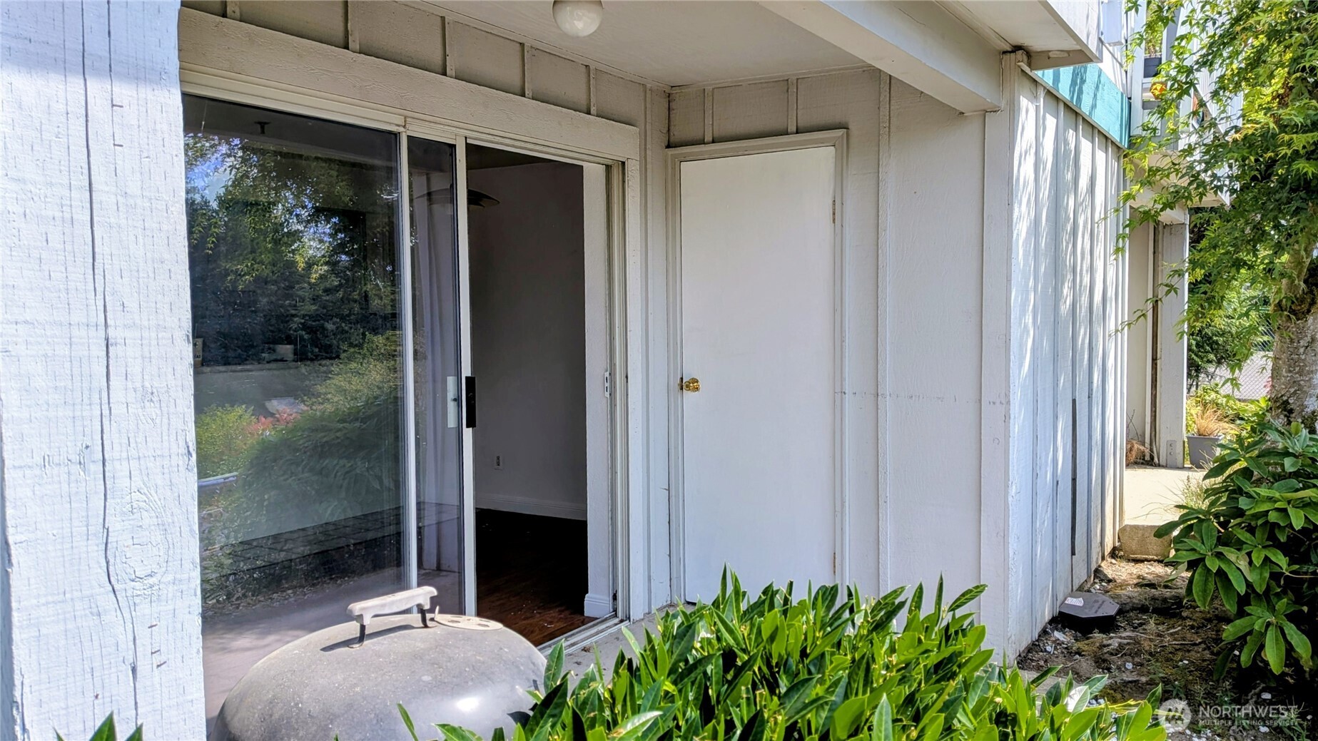 property viewer photo 23