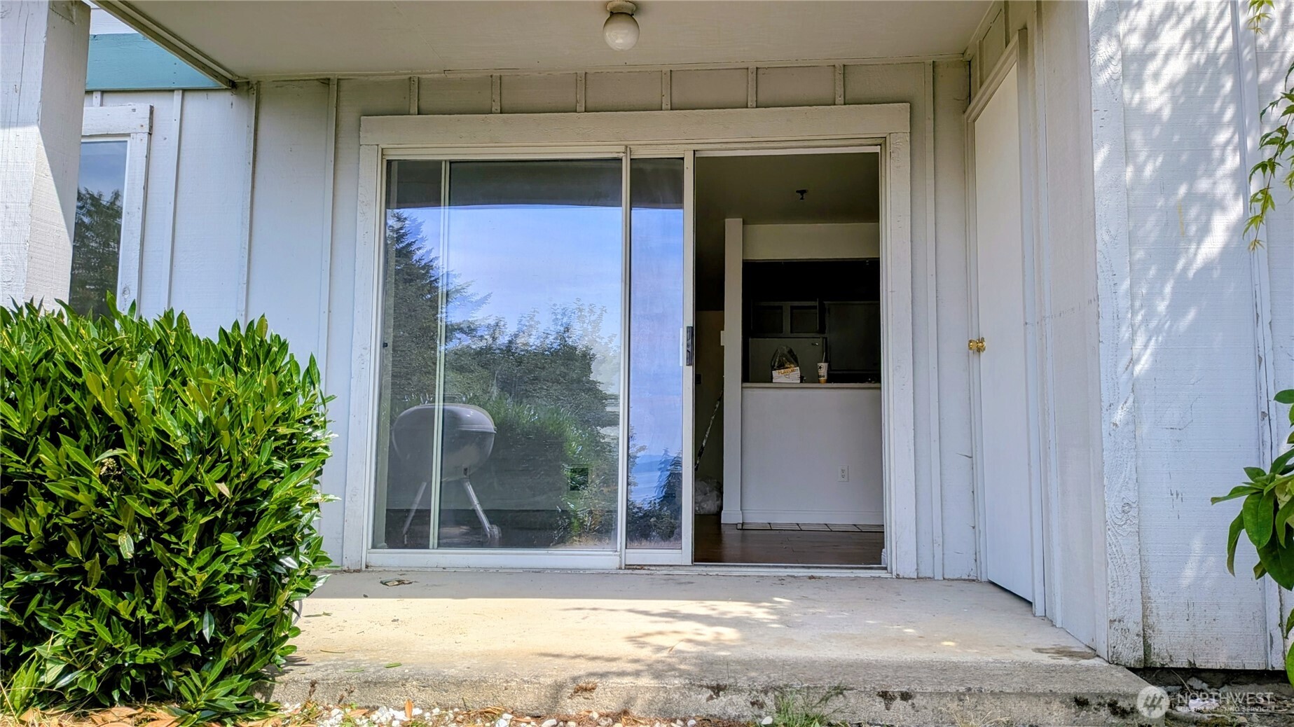 property viewer photo 24