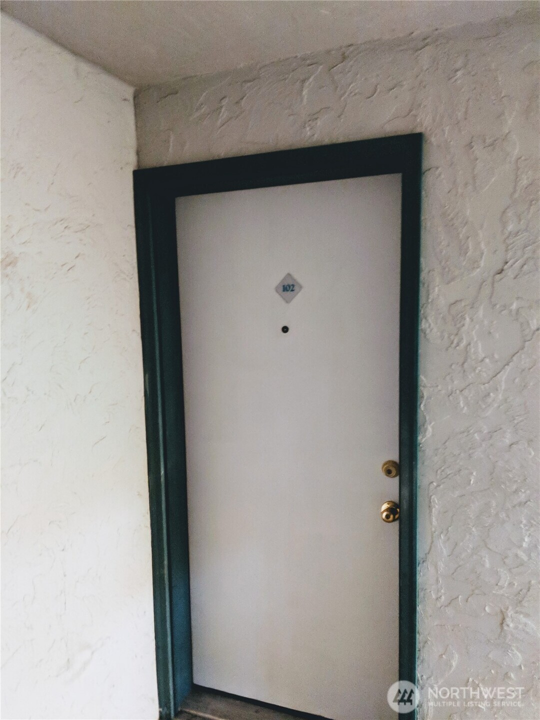 property viewer photo 3